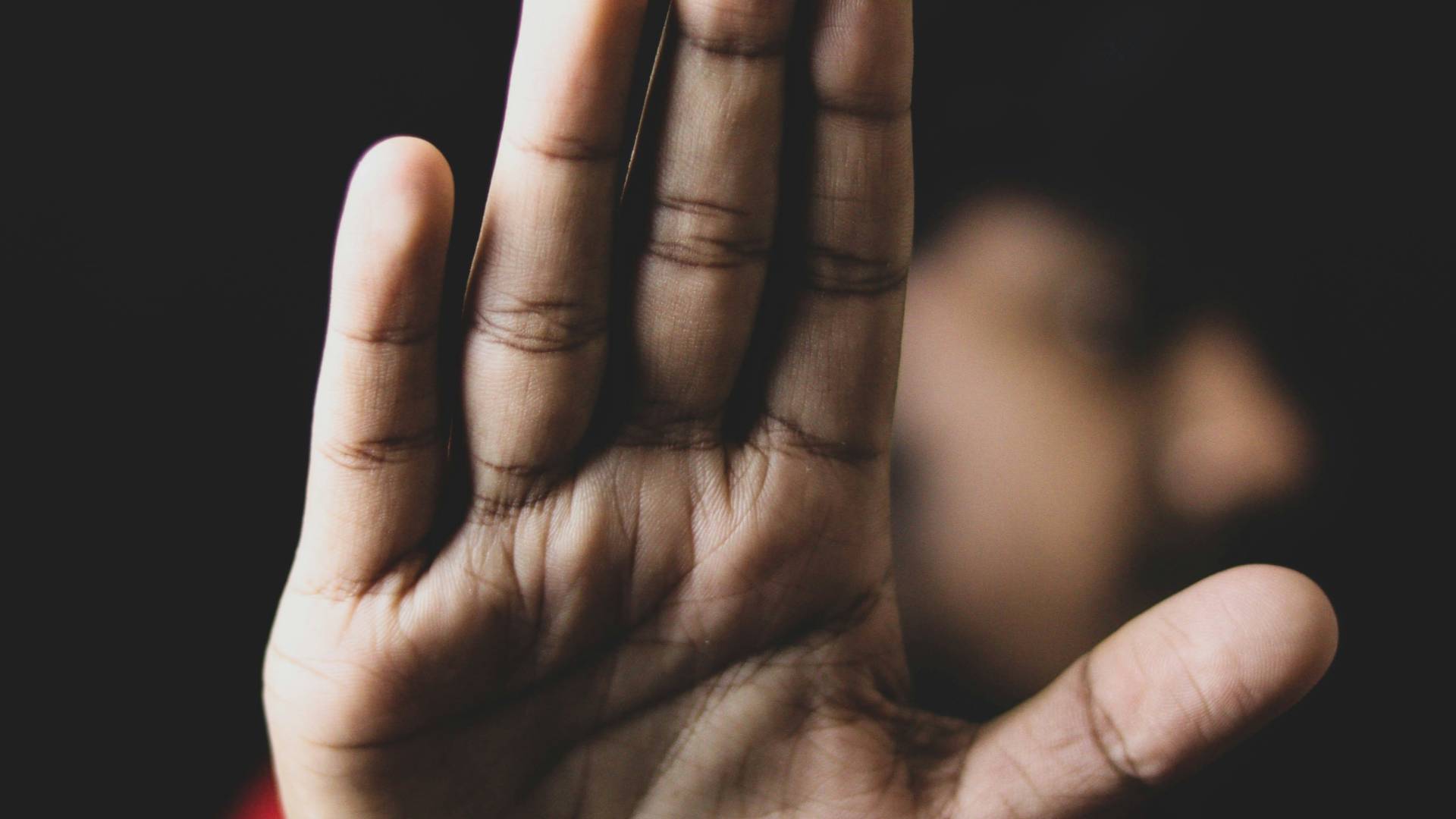 Pretepi v Drnovem in Črnomlju, policisti izsledili oba osumljenca