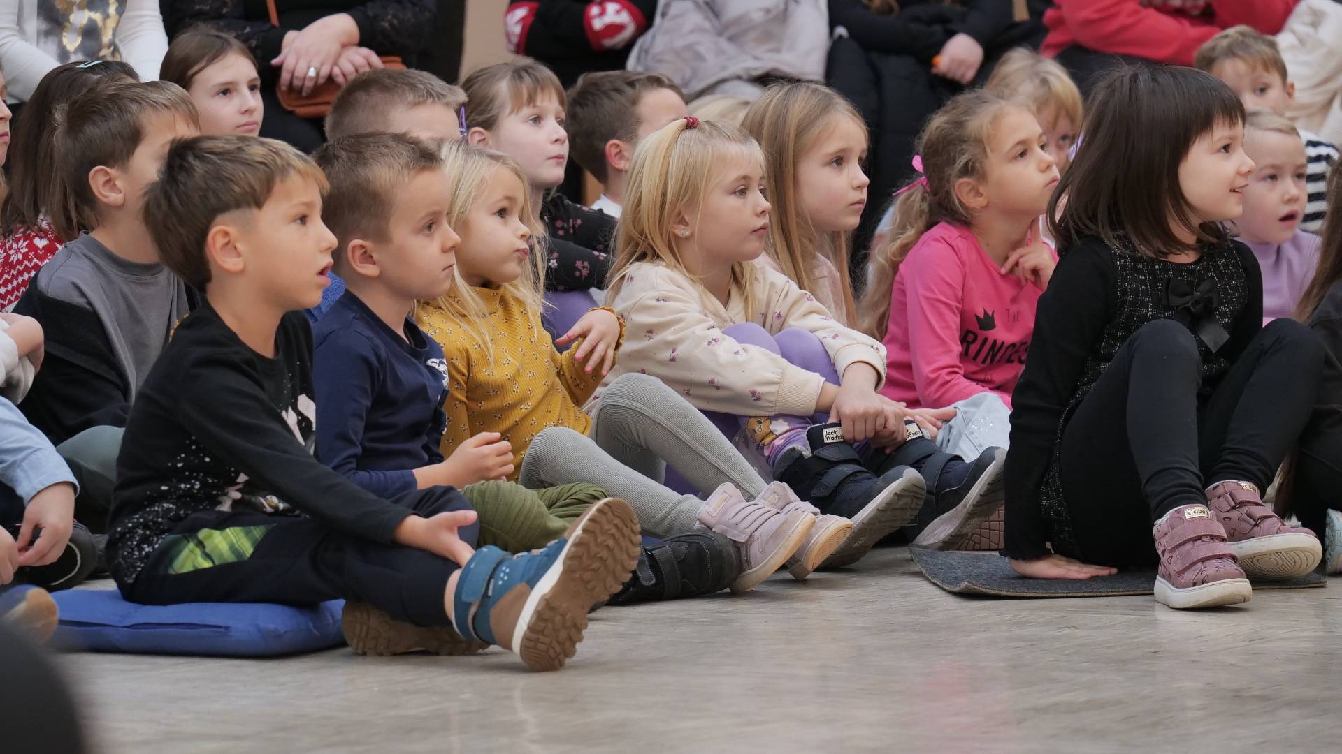 FOTO: Rekordna udeležba natečaja Moj srečni kraj in slavnostna razstava nagrajencev