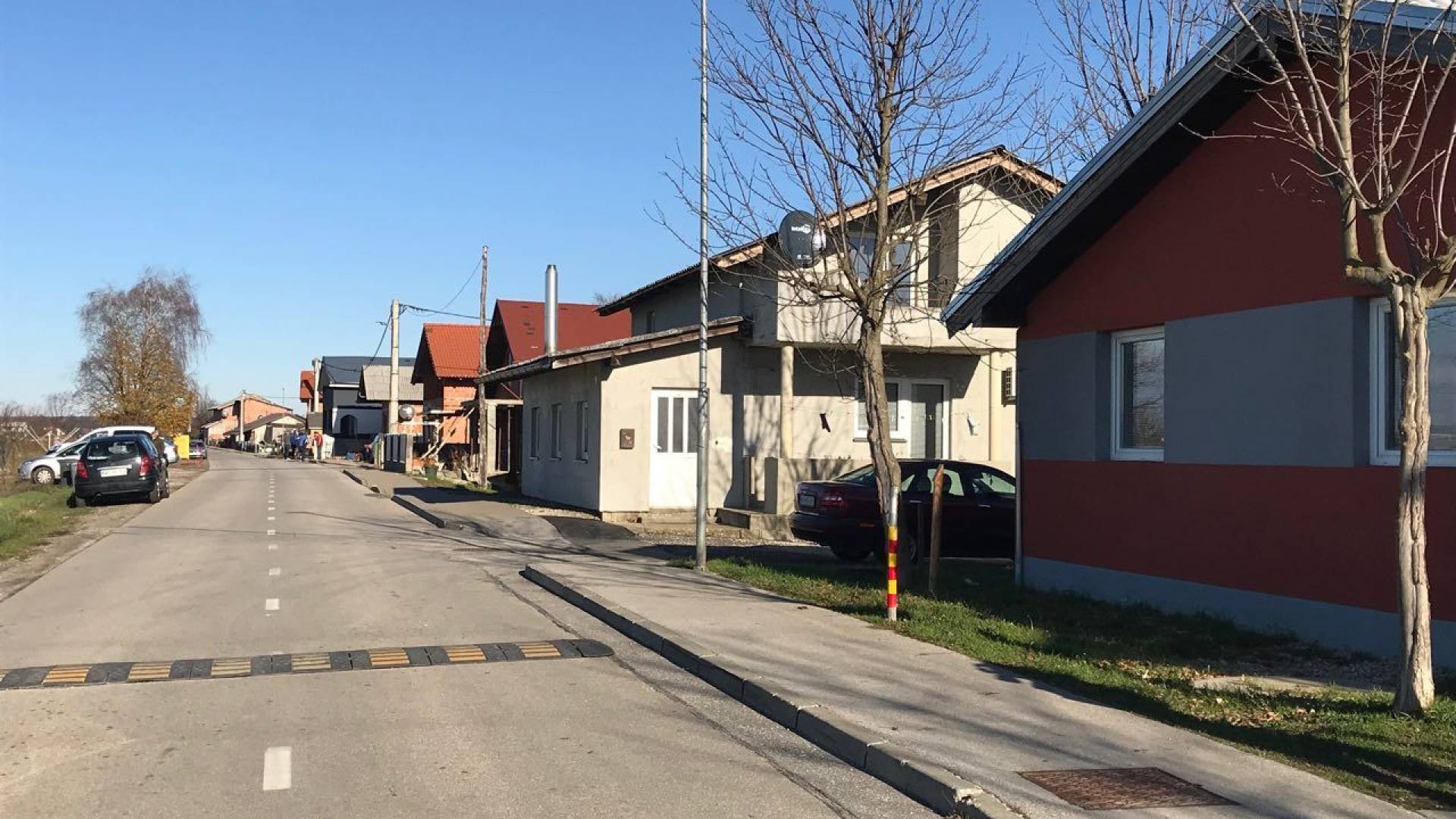 Golob napovedal pilotno romsko naselje v Prekmurju. Bo zgrajeno na novo ali bo urejeno obstoječe?