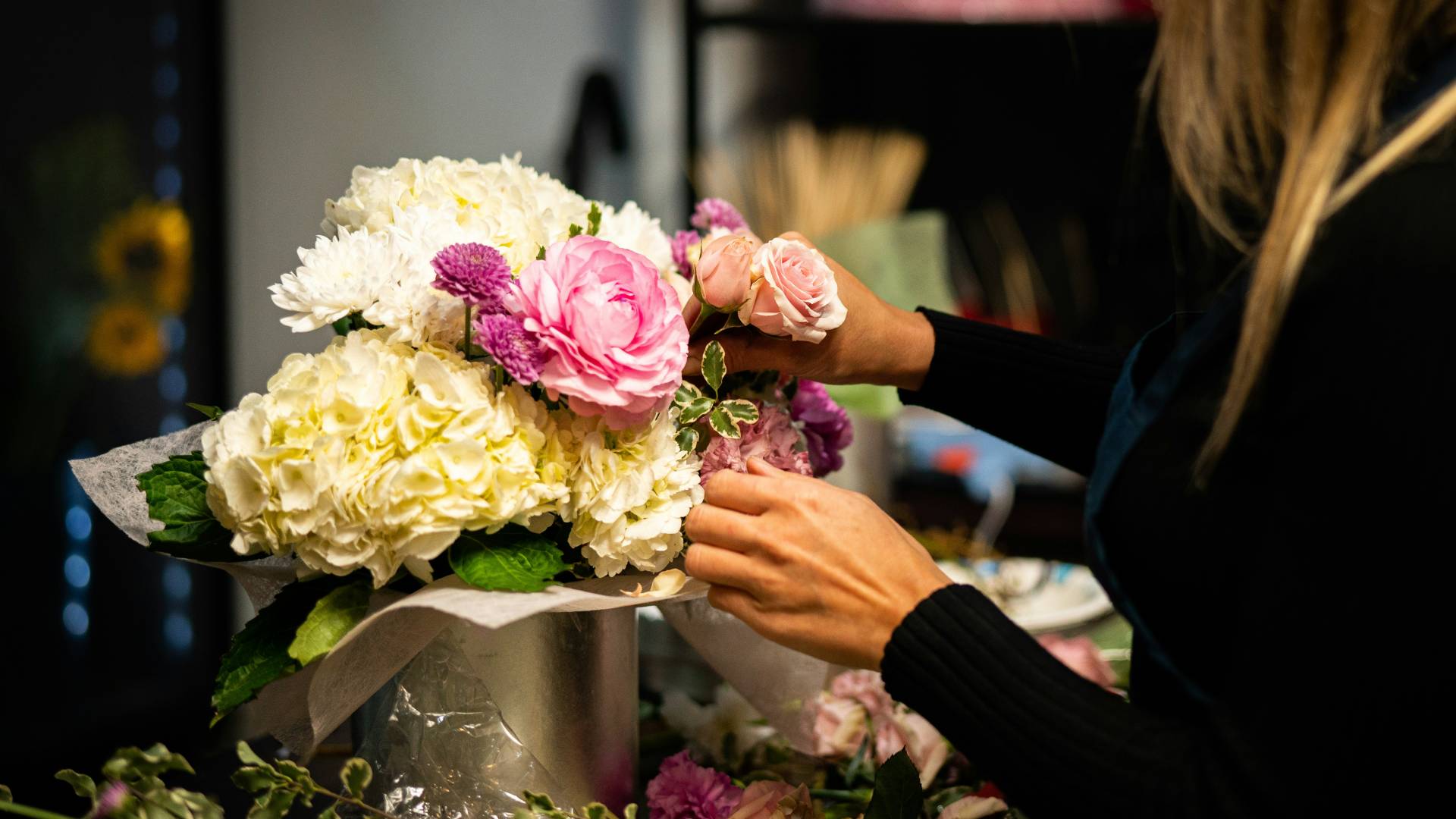 Iščete delo? V Mariboru priložnosti za učitelje in cvetličarje, zaposlijo tudi veterinarja