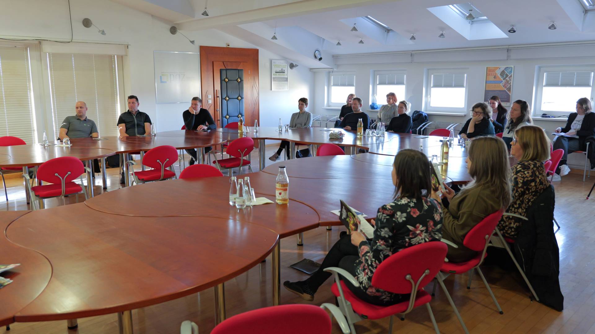 FOTO: Podjetja v Pomurju vse pogosteje uvajajo sadne kotičke