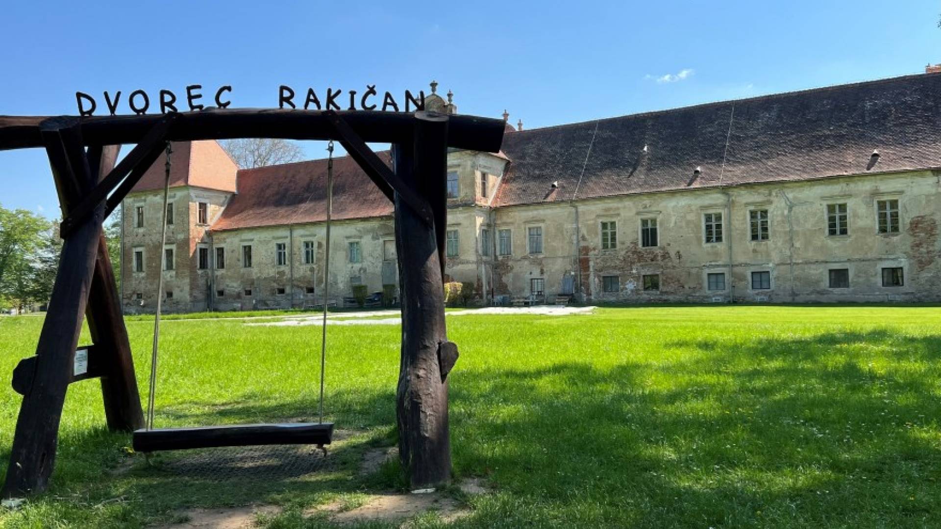 V tožbi zoper Roberta Celca dogovori o možnosti sklenitve poravnave, premoženje ocenjeno na dobrih 400 tisočakov