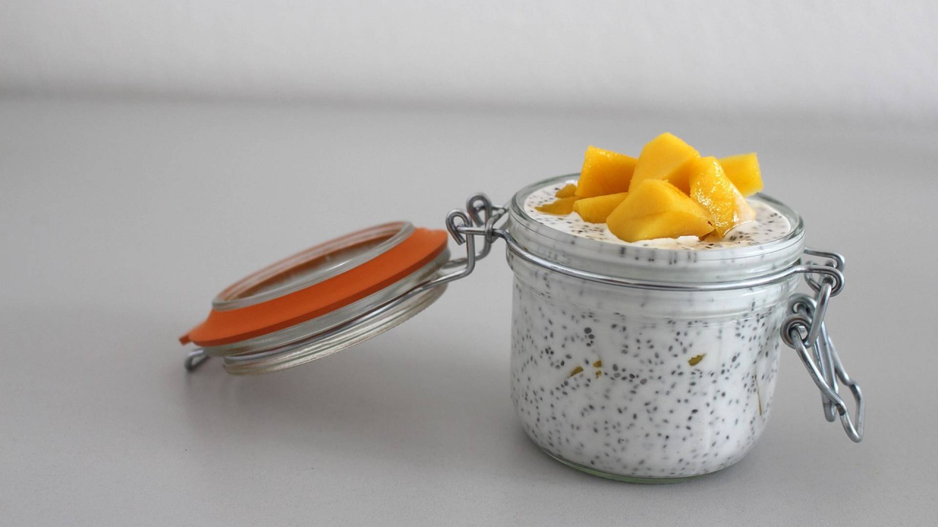 Pozor! Jogurtov napitek preventivno umaknili iz prodaje 