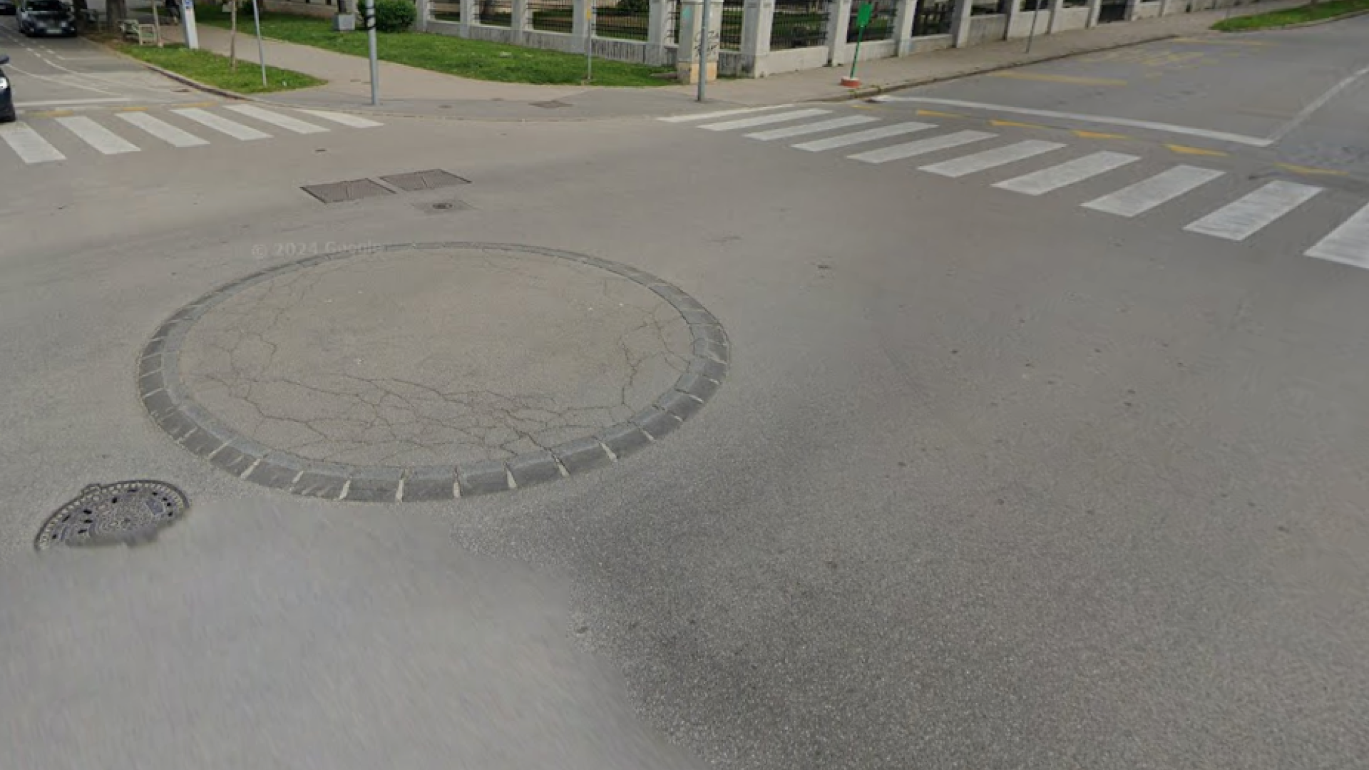 Zaradi »kroga« na Prulah zmedeni vozniki. Župan pravi, da je prometna ureditev ustrezna