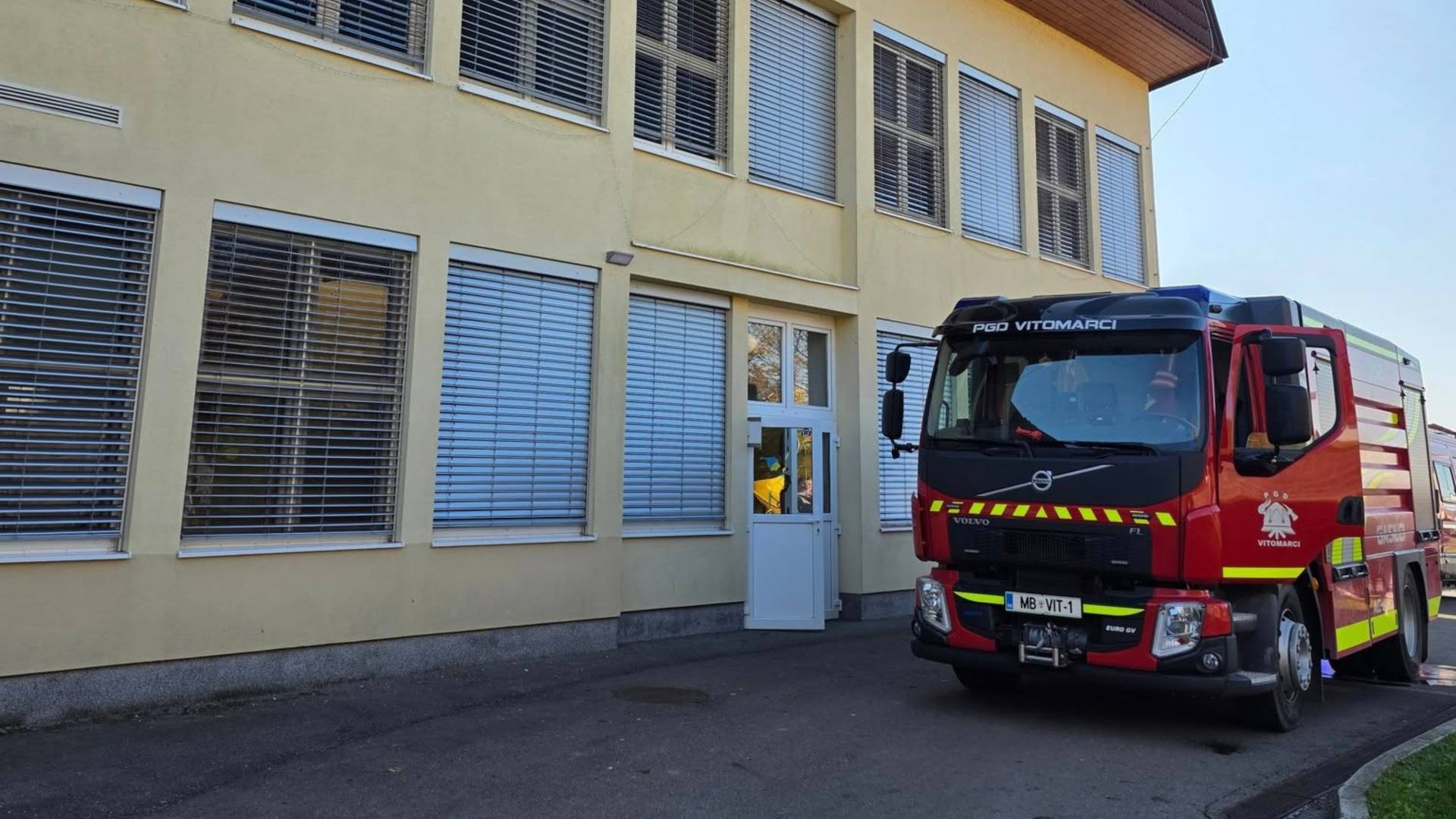 Na Osnovni šoli Vitomarci zazvonil požarni alarm, evakuacija potekala brez težav