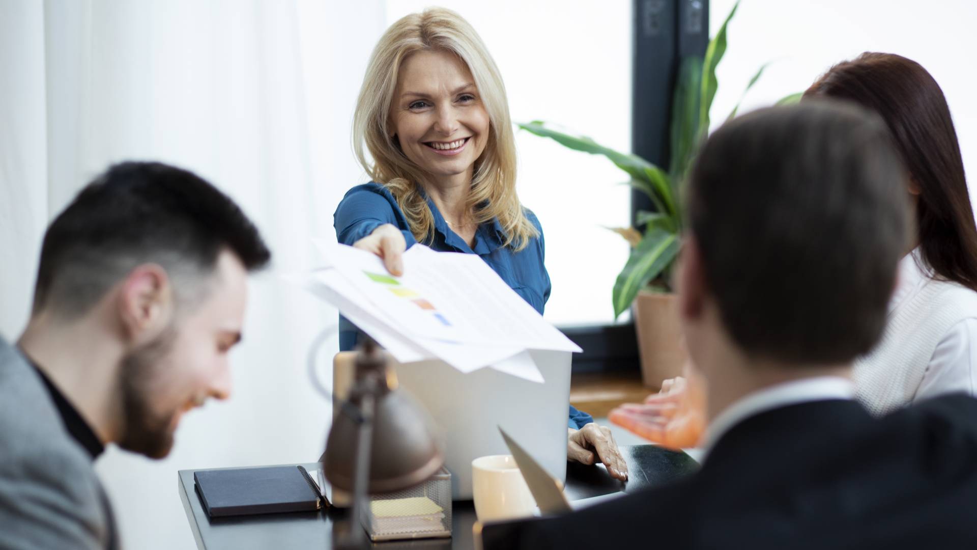 Zaposlitve v Pomurju: Priložnosti v javni upravi, gozdarstvu in gostinstvu