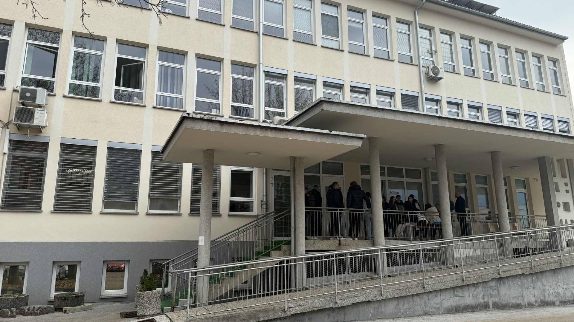 Nov incident na Dolenjskem, dva Roma napadla dijaka