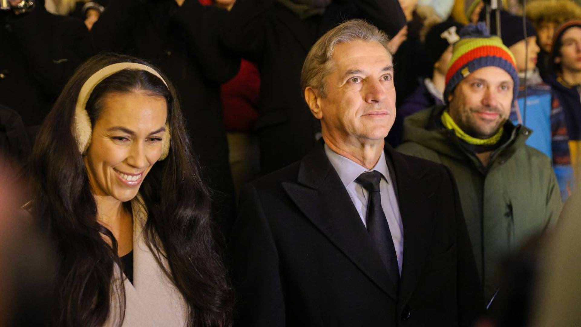 Če niste bili na prižigu, ste zamudili ime smreke in poljubček za župana