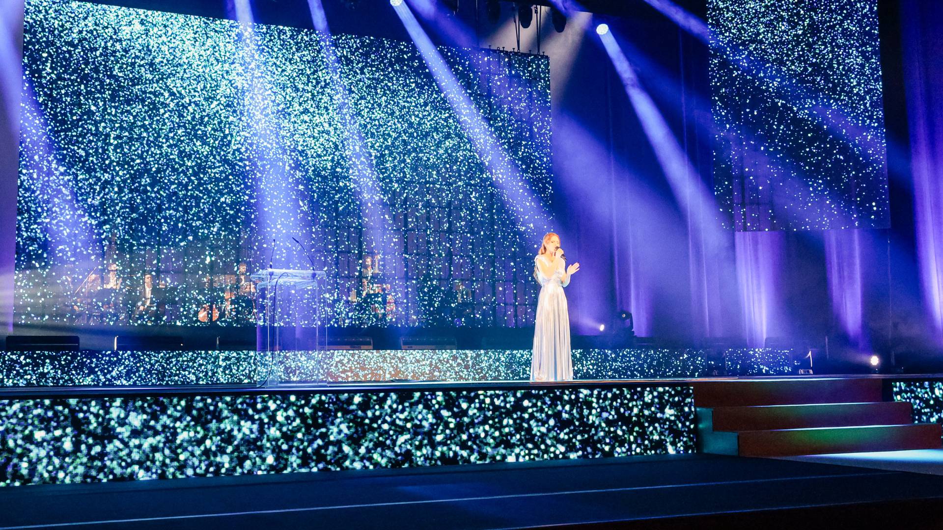 FOTO: Garnbret in Pogačar znova na vrhu, Prevc in Dončić tik za njima