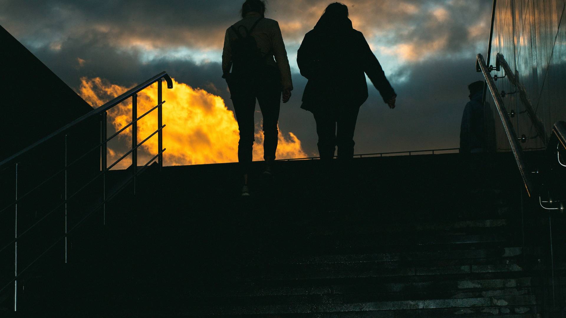 Dan razkritij in presenetljivih preobratov,m dva znaka dobita močan udarec usode