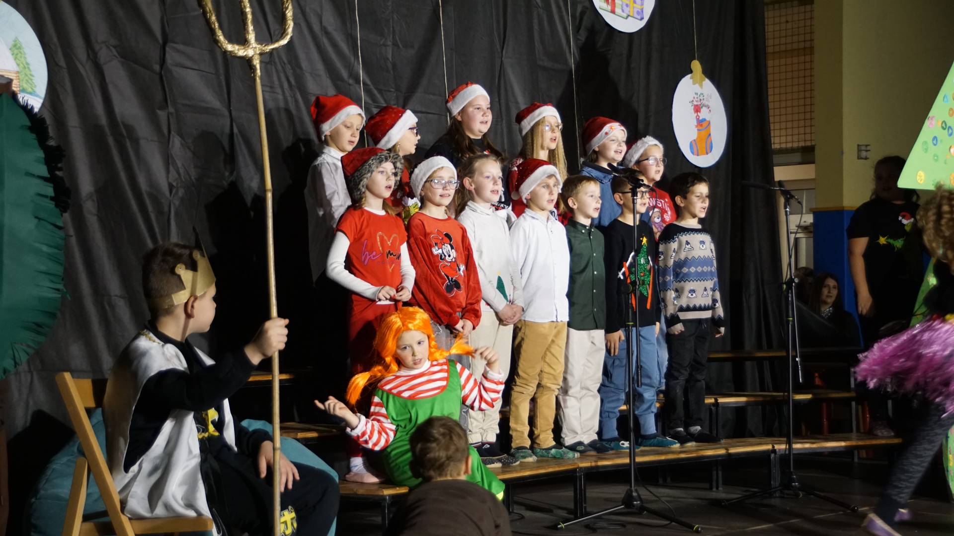 Decembrska toplina na Osnovni šoli Breg, pripravili predpraznični koncert z bazarjem