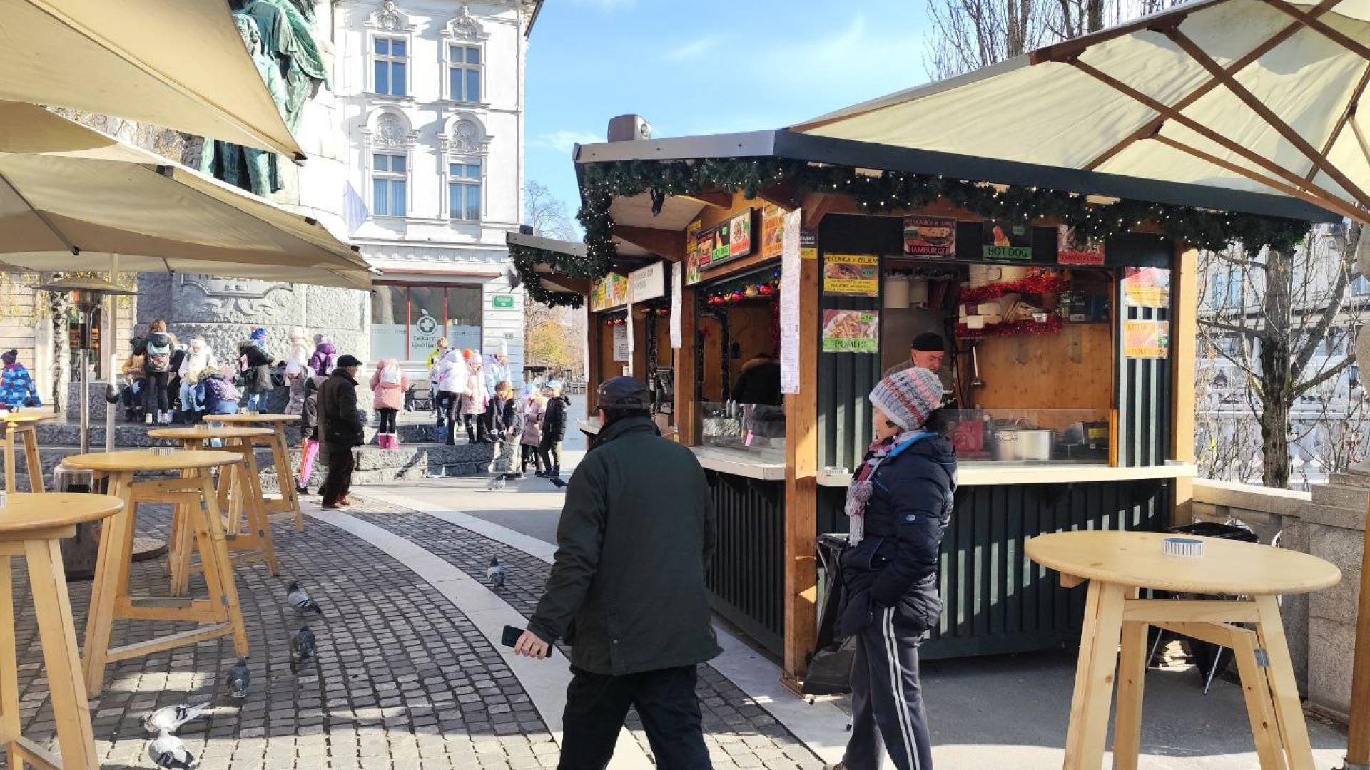 Inšpektorat o trubačih na Prešernovem trgu: Popolnoma nepomembno je, od kod izvajalec prihaja