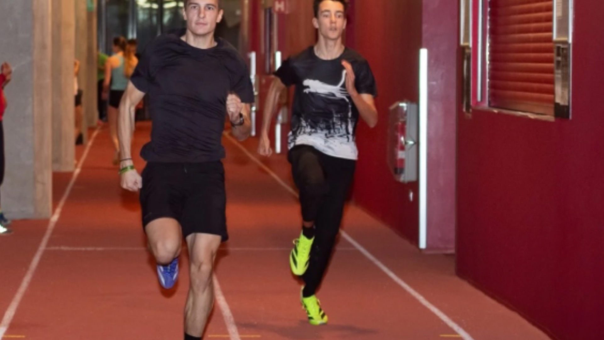 'Atletika mode' nad dvorano v Stožicah: Tako so si začasni dom uredili ljubljanski atleti, trenirajo tudi med tekmami