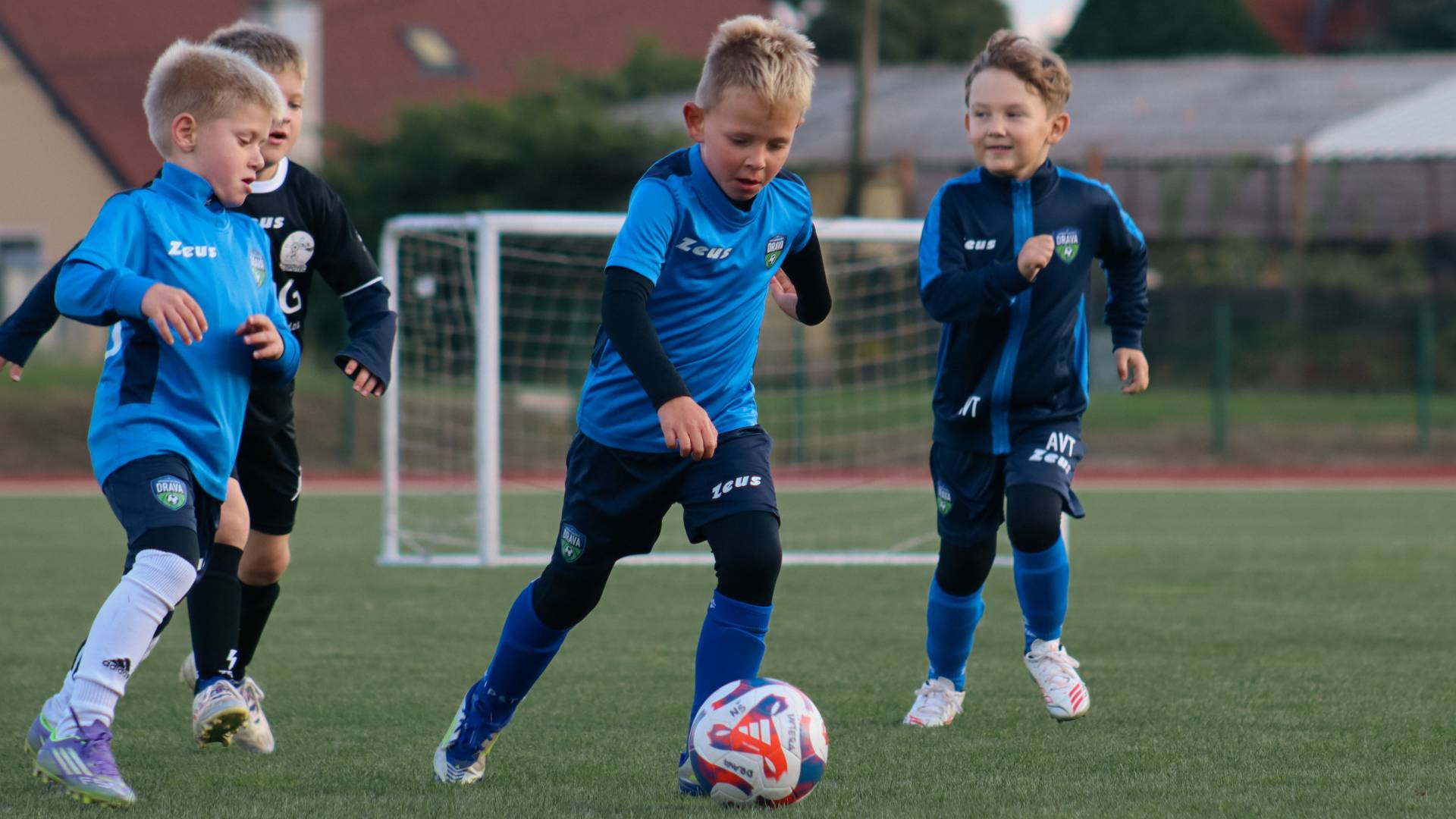 Več kot 200 otrok in nove selekcije: Uspešen jesenski del za mlade nogometaše Intere Drava