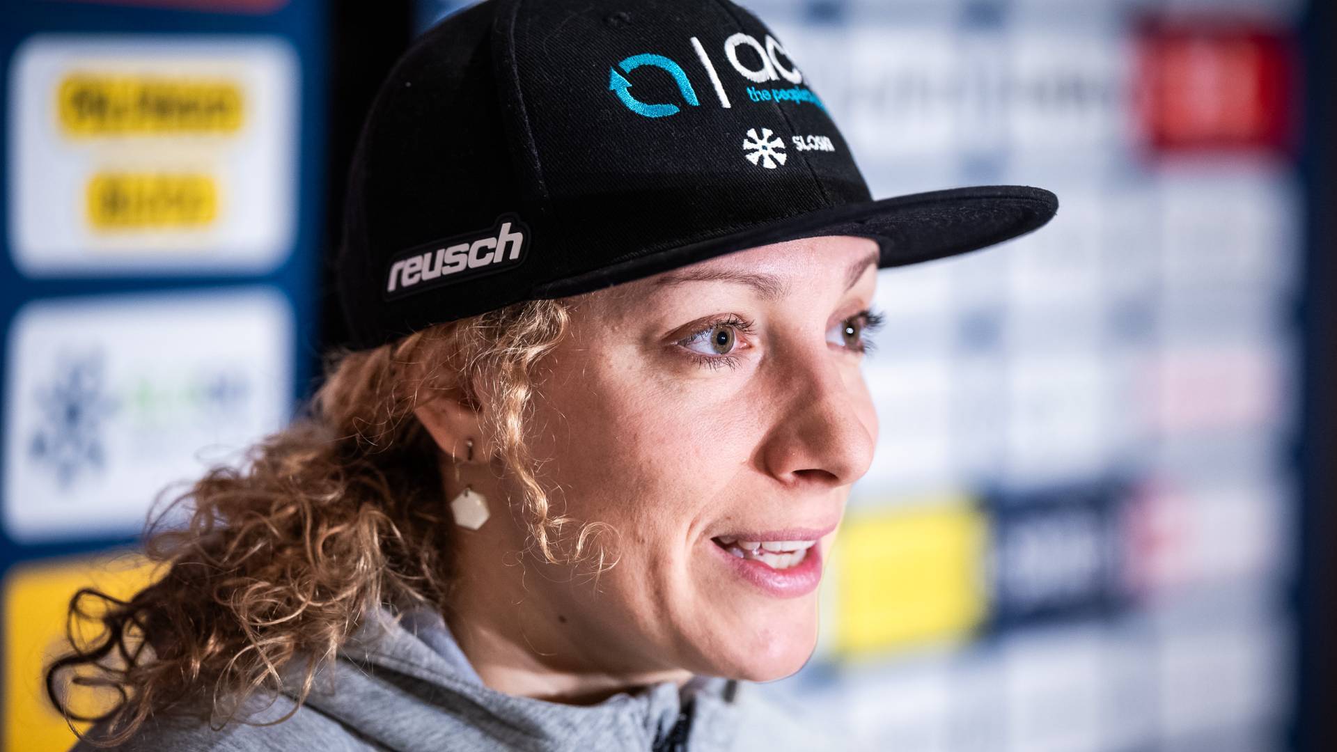 Prva tekma sezone: Lindsey Vonn razred zase, Ilka Štuhec 14.