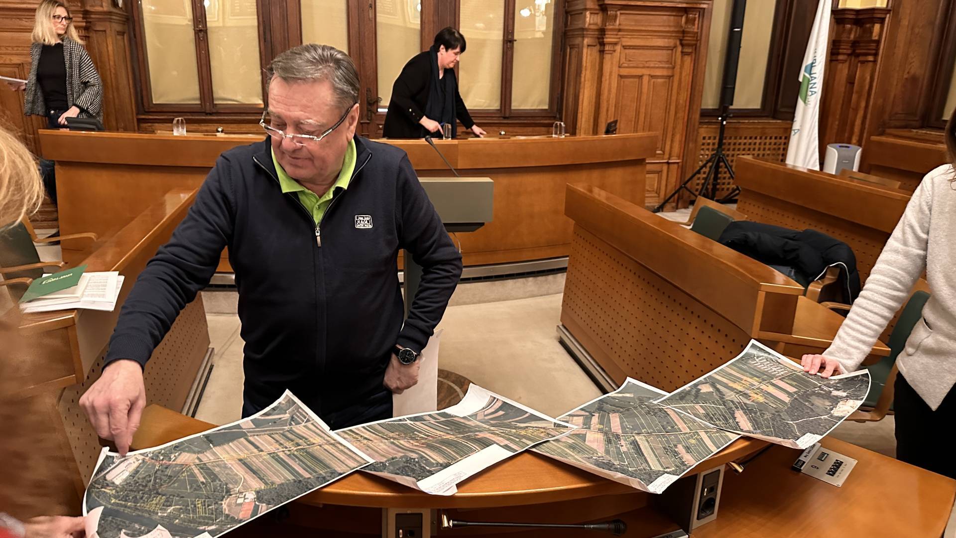 Janković pred komisijo: Kanal C0 varen za 150 let, a opozicija dvomi