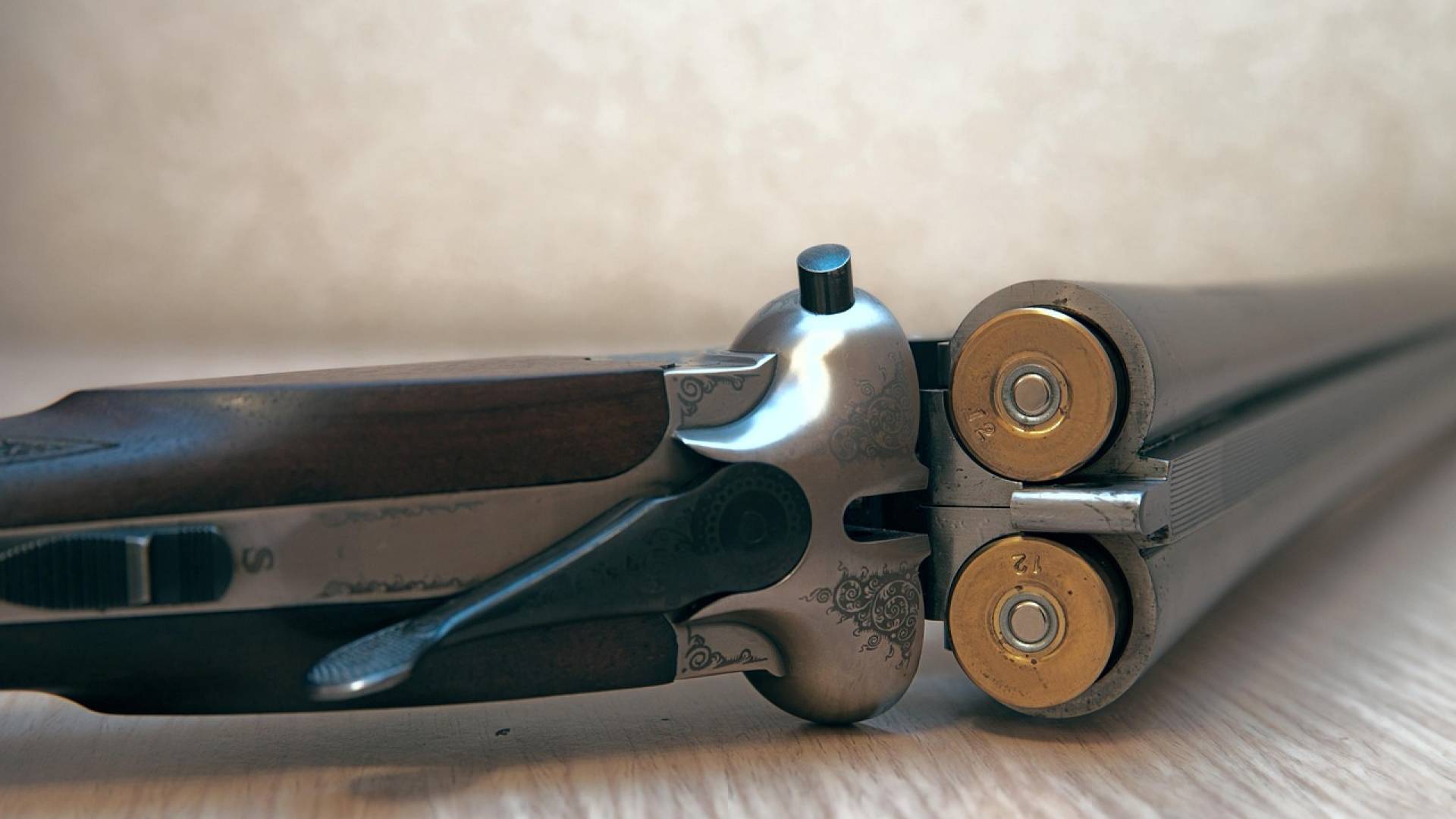 Začela je veljati možnost izročitve orožja, a pozor, ne nosite ga na policijo