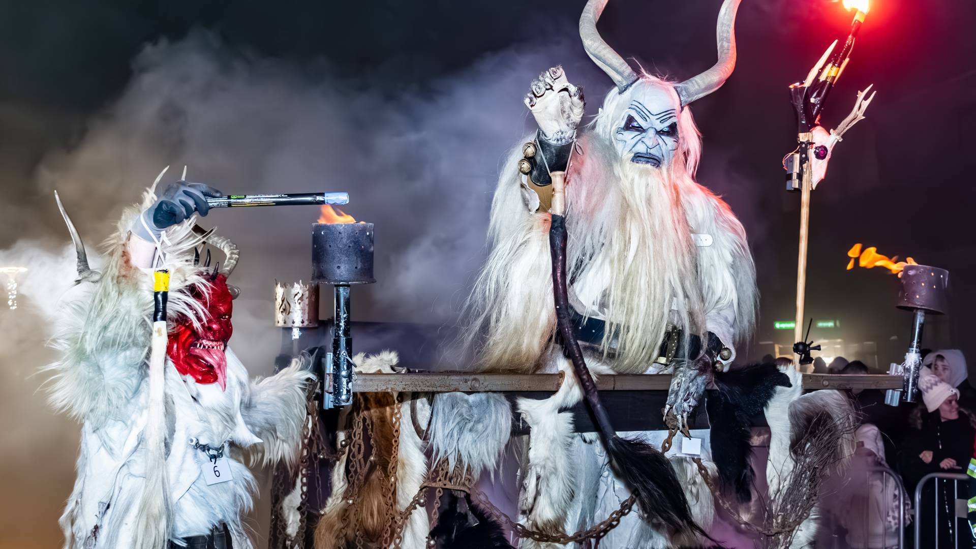 FOTO in VIDEO: Strašni parklji zavzeli Zgornjo Kungoto