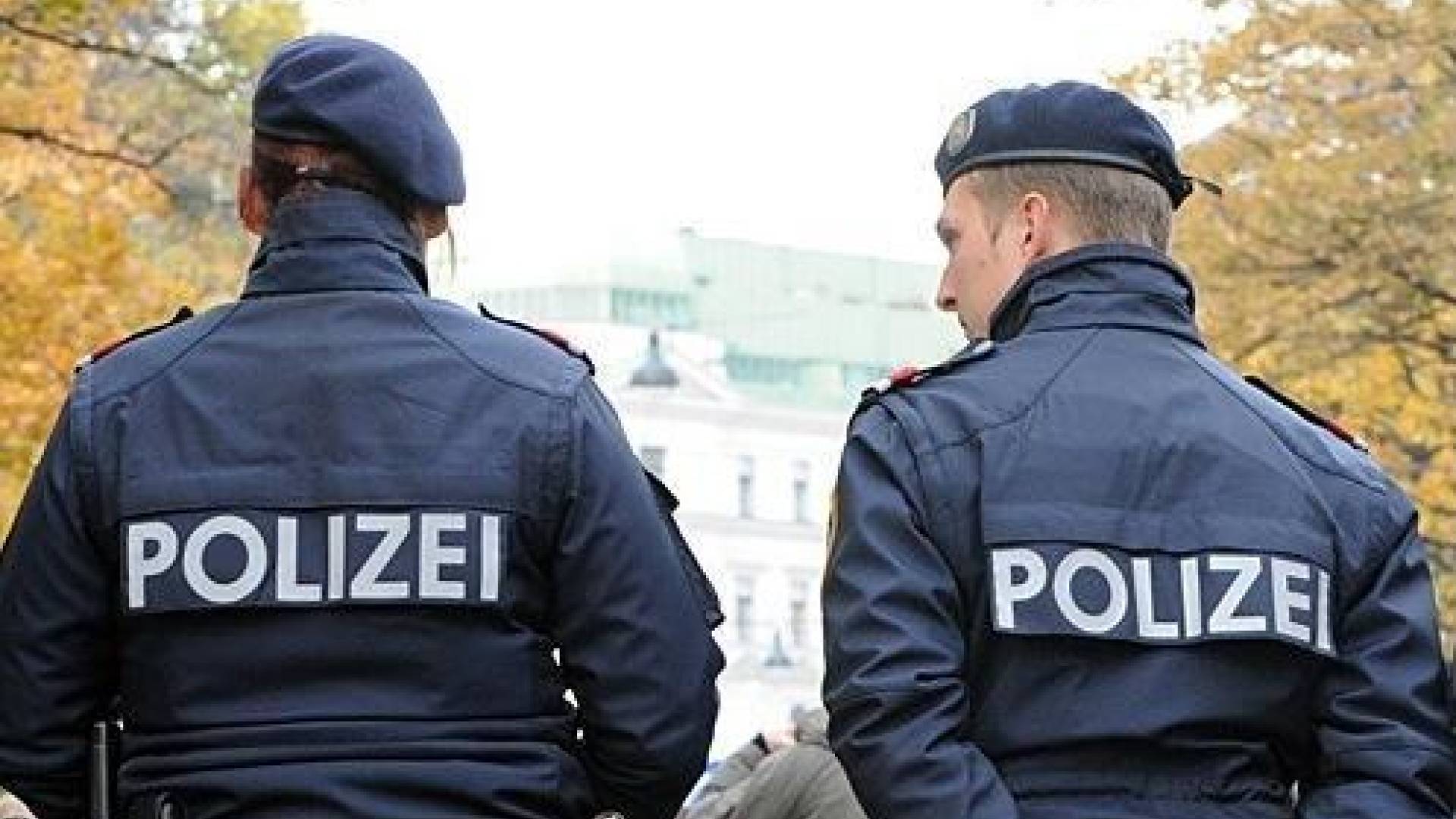 Avstrija nadzor na meji podaljšala do junija, a z obljubami o skrajšanju čakalnih dob