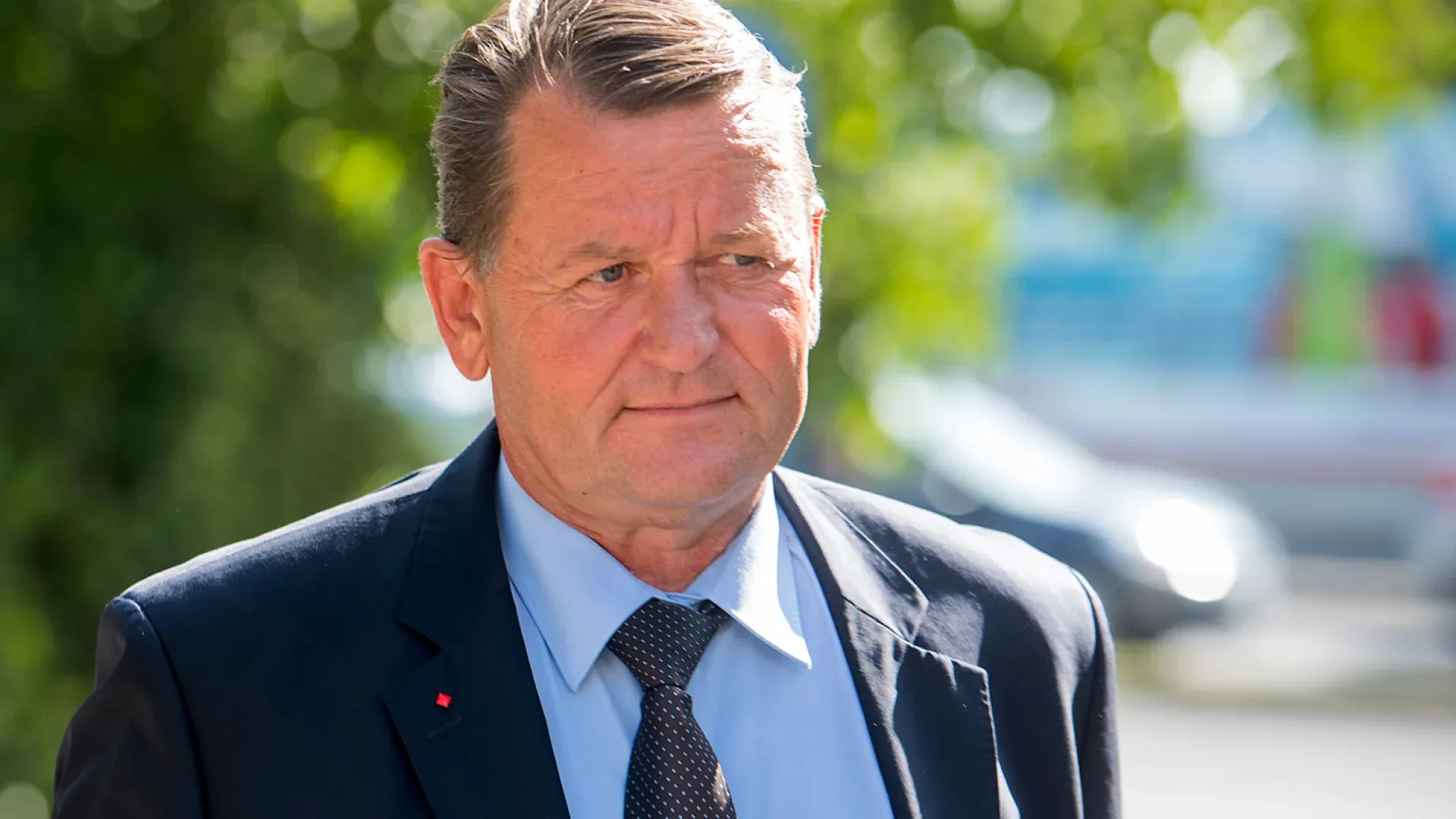 Presenečenje v diplomaciji: Minister Jevšek umaknil kandidaturo za veleposlanika!