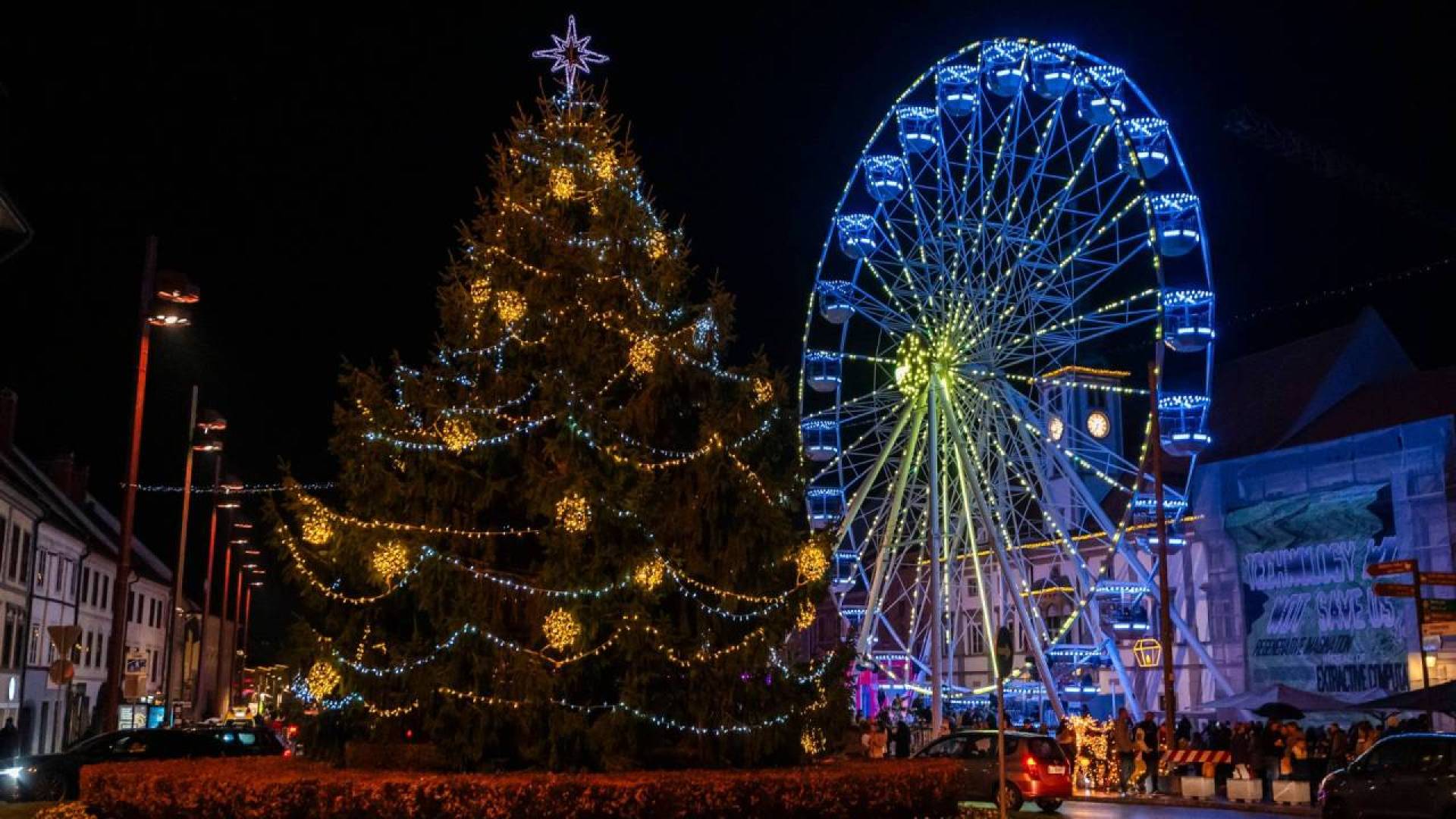 Kako bodo delovale banke, pošte in trgovine na predpraznični sredi?