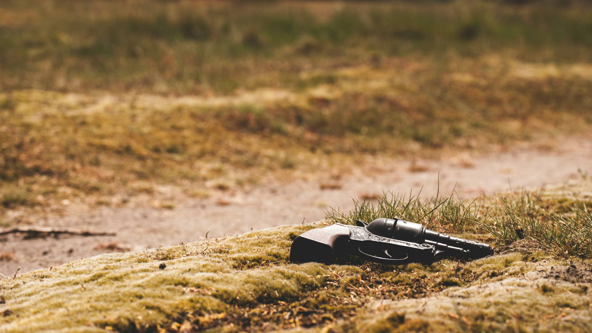 Imate orožje brez dovoljenja? Do tega datuma ga lahko nekaznovano oddate