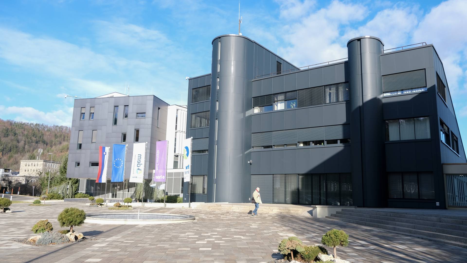 Po odstopu Semeta na čelo DEM-a Andrej Tumpej