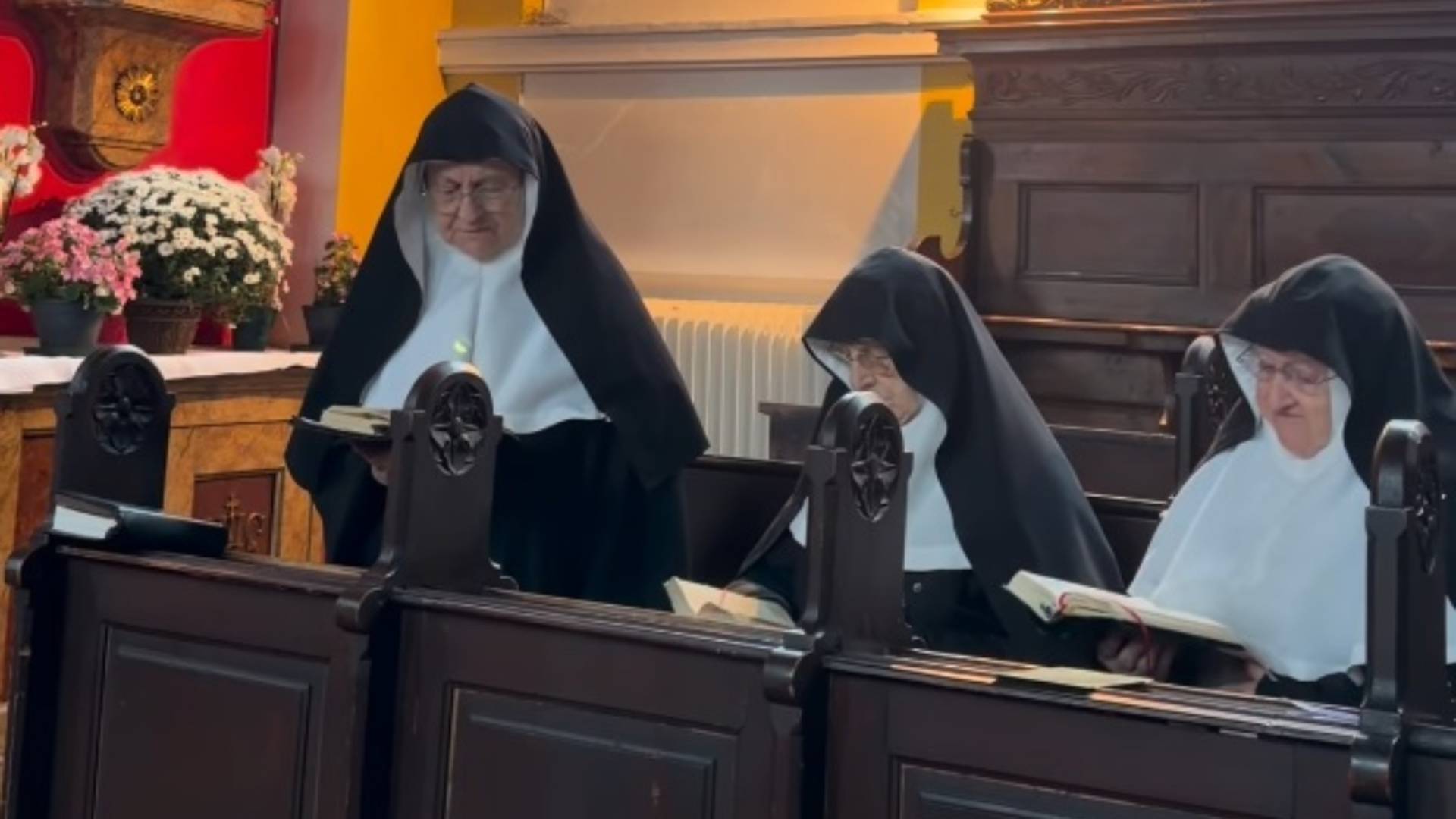 Pobegle redovnice se ne želijo odpovedati družbenim omrežjem