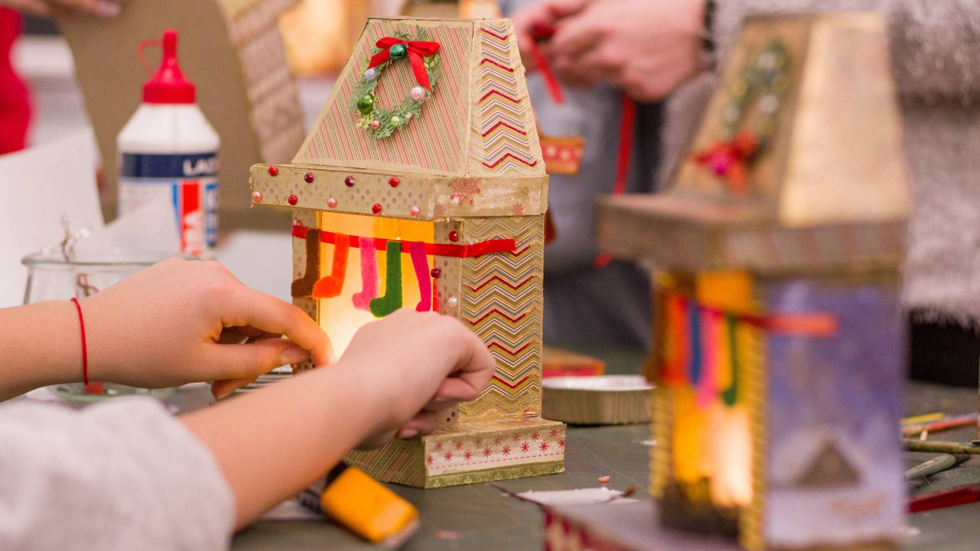 Čarobne delavnice v Mariboru: Brezplačno ustvarjanje za otroke v decembru