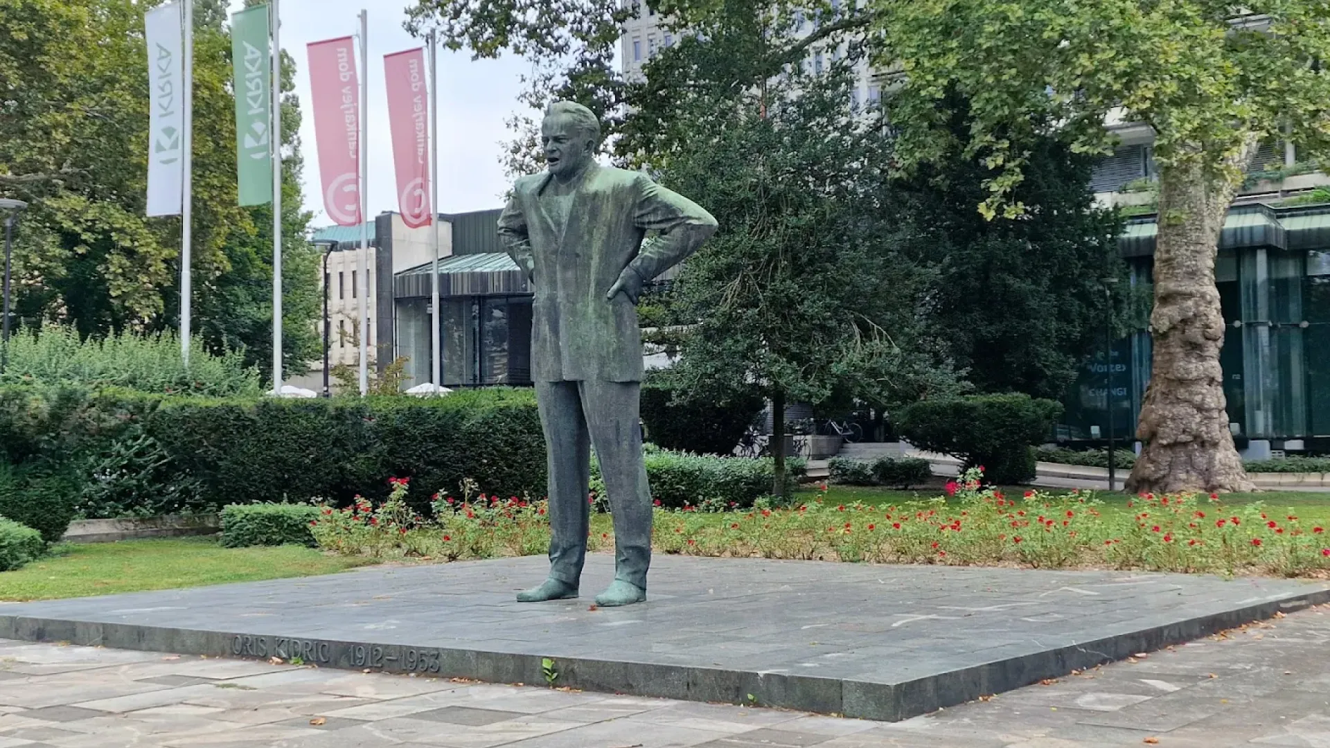 Spet pobuda za odstranitev kipa Borisa Kidriča v Ljubljani: Kaj pravijo občina in zakoni?