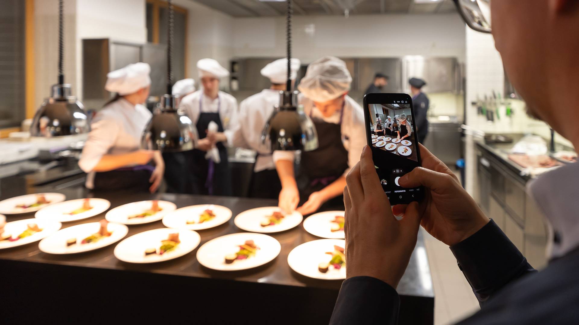 Okusi Ljubljane v novi podobi, zmagala najmlajša tekmovalka 