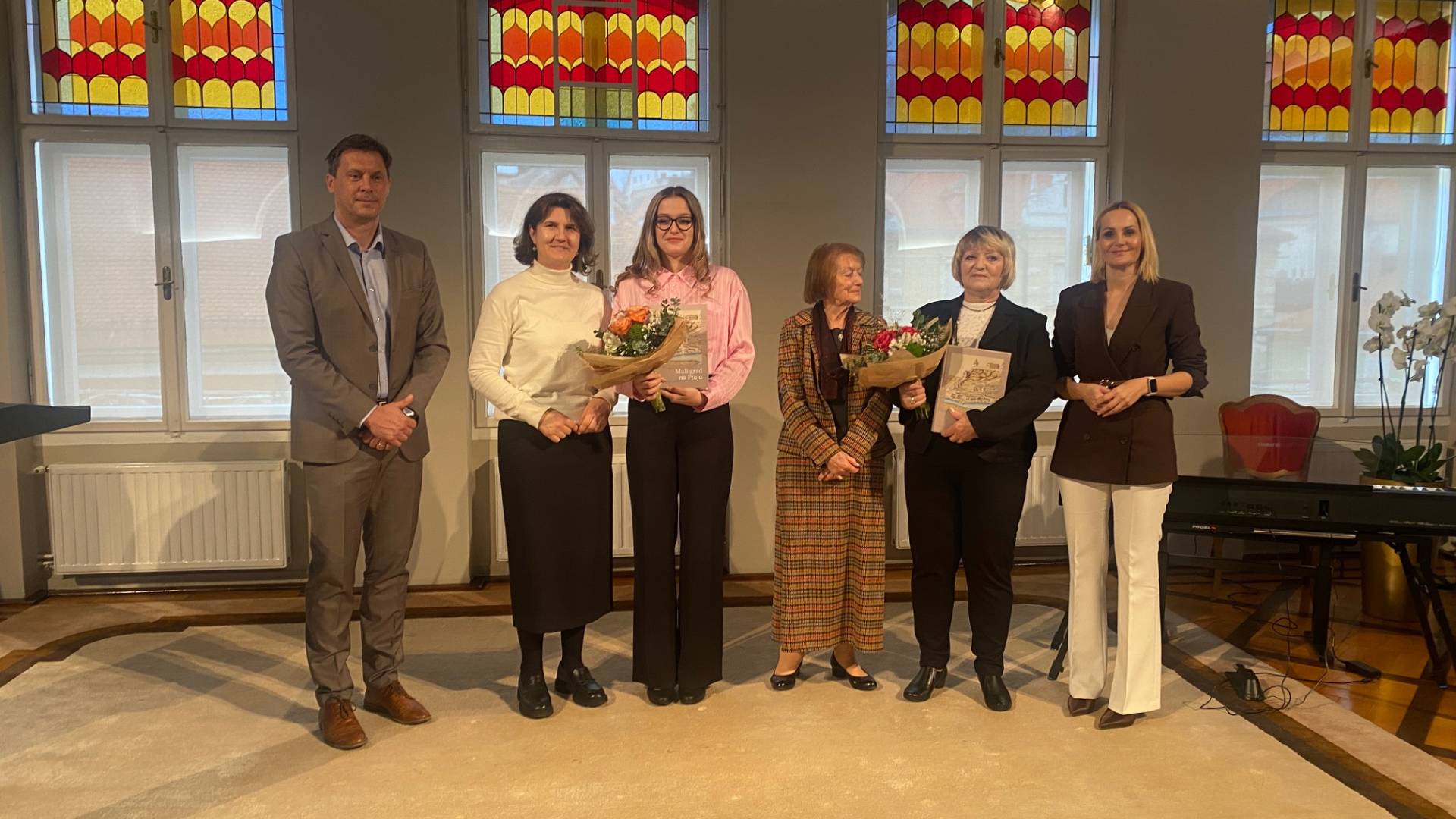 Županja sprejela prostovoljki, ki sta letos na Ptuju skupaj opravili kar 150 ur prostovoljnega dela