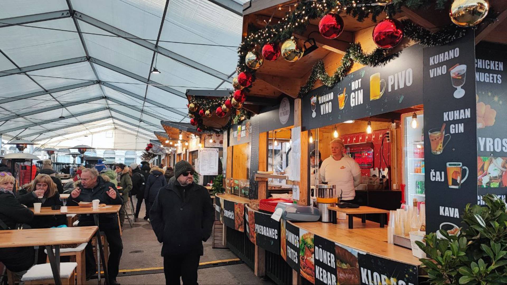 Koliko vas bo stala praznična Ljubljana? Cene na stojnicah vas bodo presenetile