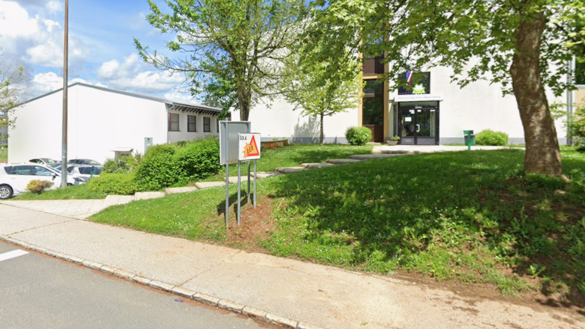 Težave pri odlaganju otrok pri OŠ Grm, občina napoveduje izboljšave