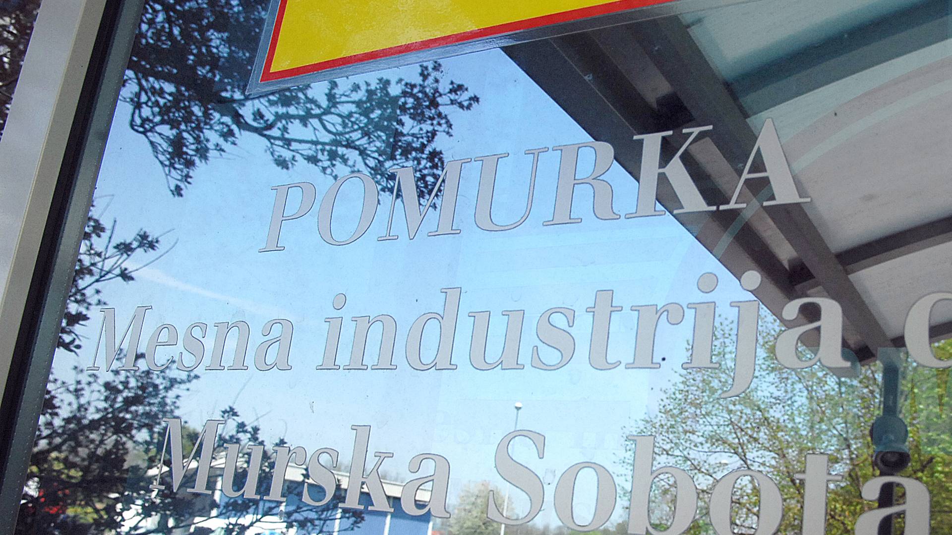 Milijonsko premoženje Pomurke blokirano, težave zaradi nepremičnin v tujini