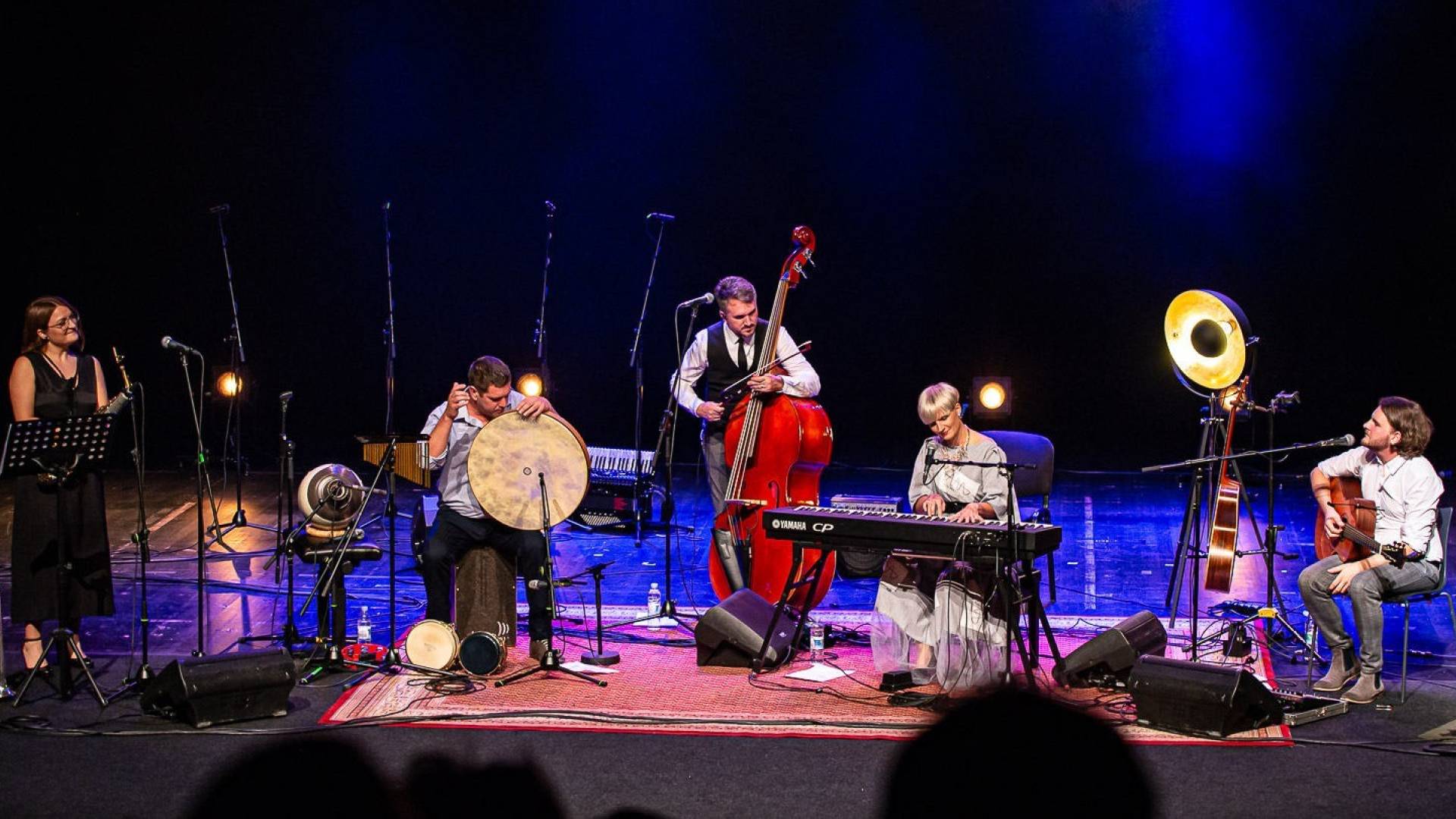 VIDEO: Skupina Êdna  predstavlja svoj prvi avtorski singel Mürska vila