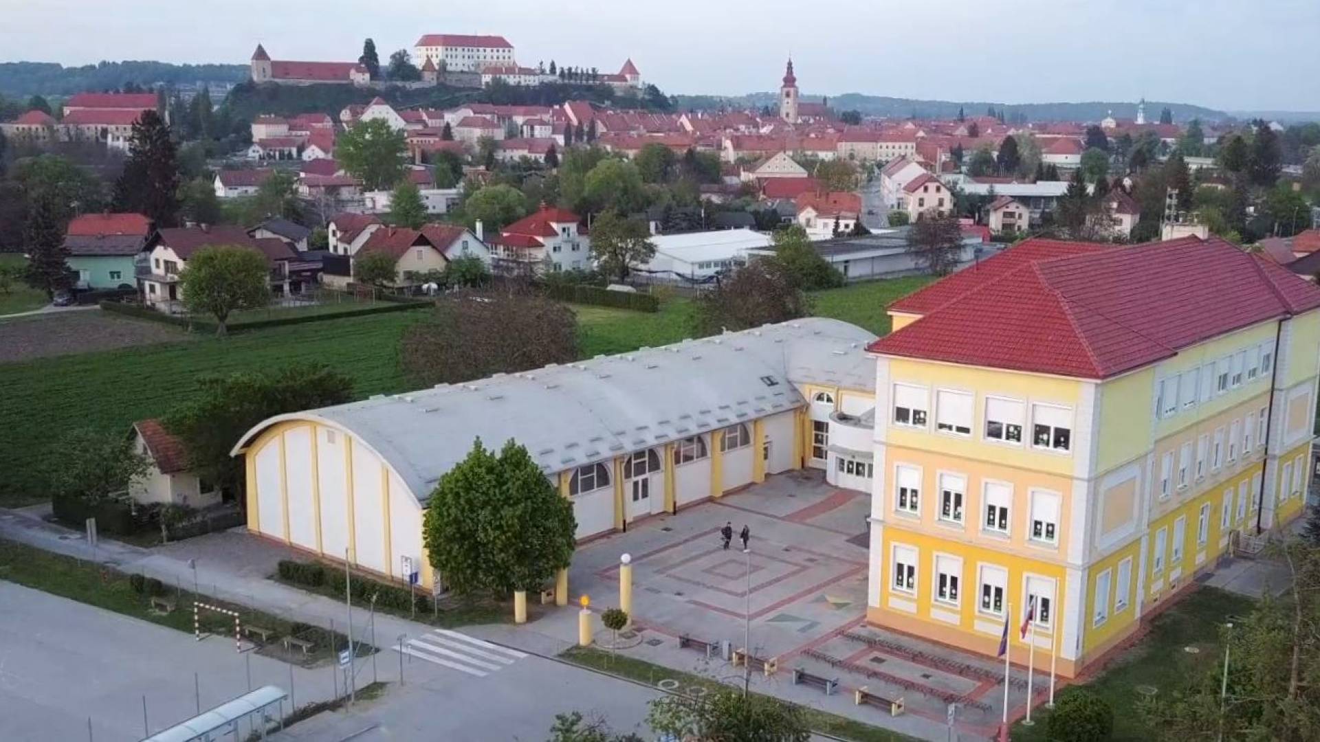 Kje se je zataknilo pri načrtovanju obnove Osnovne šole Breg in na kateri točki je projekt? Županja odgovarja ...