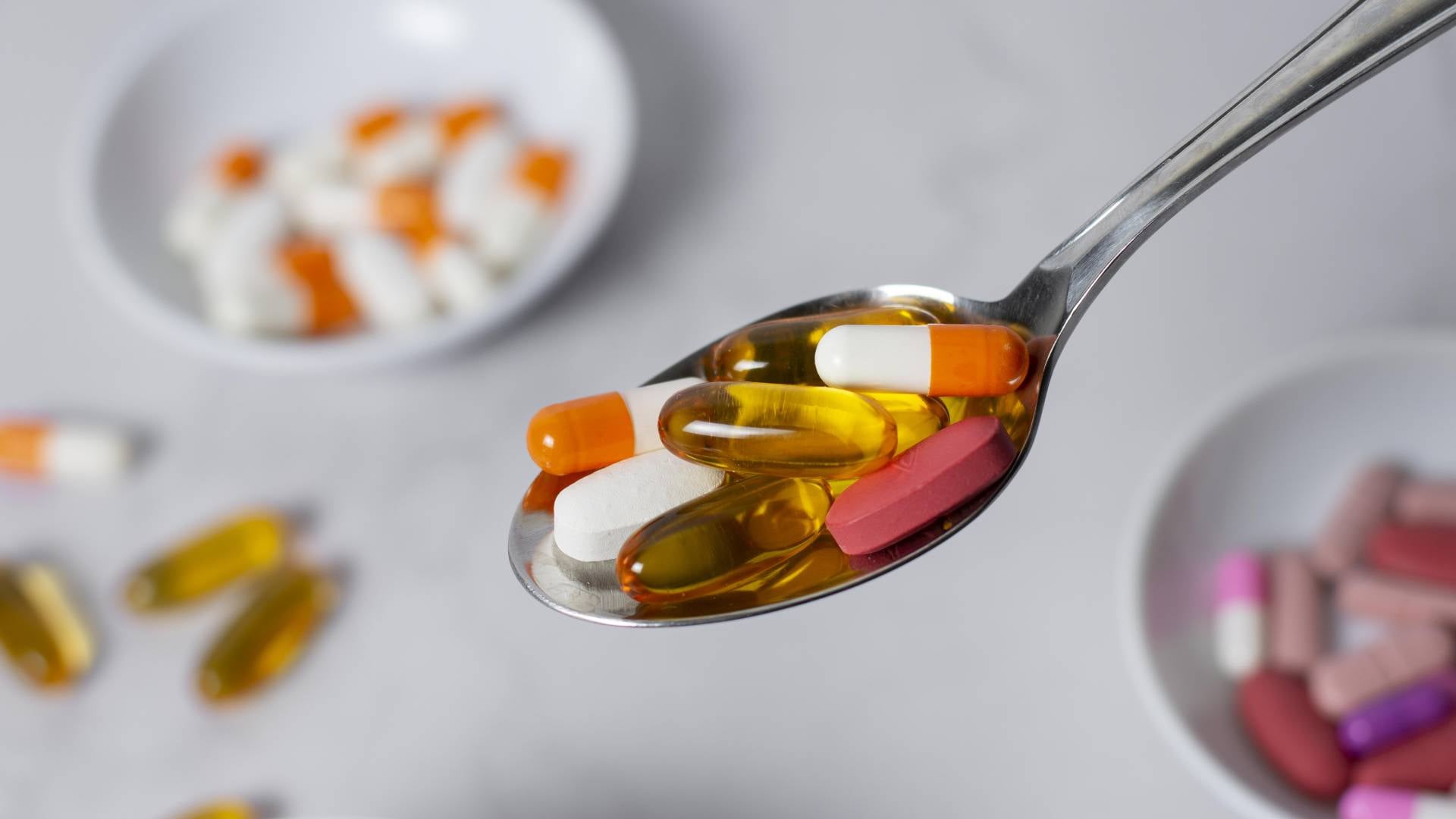 V prehranskem dopolnilu je manj vitaminov, kot je navedeno