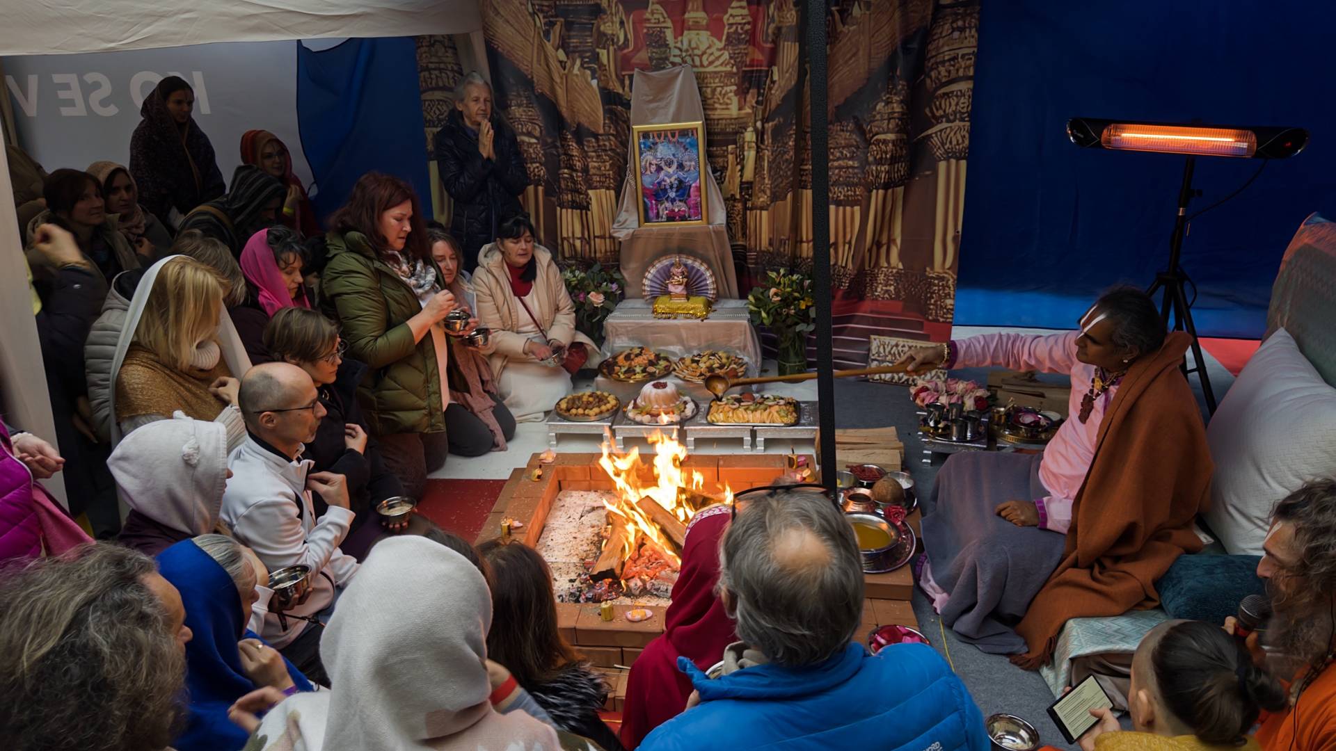 FOTO in VIDEO: Zgodovinski dan za Maribor, odprli prvi hindujski tempelj Bhakti Marge v Sloveniji