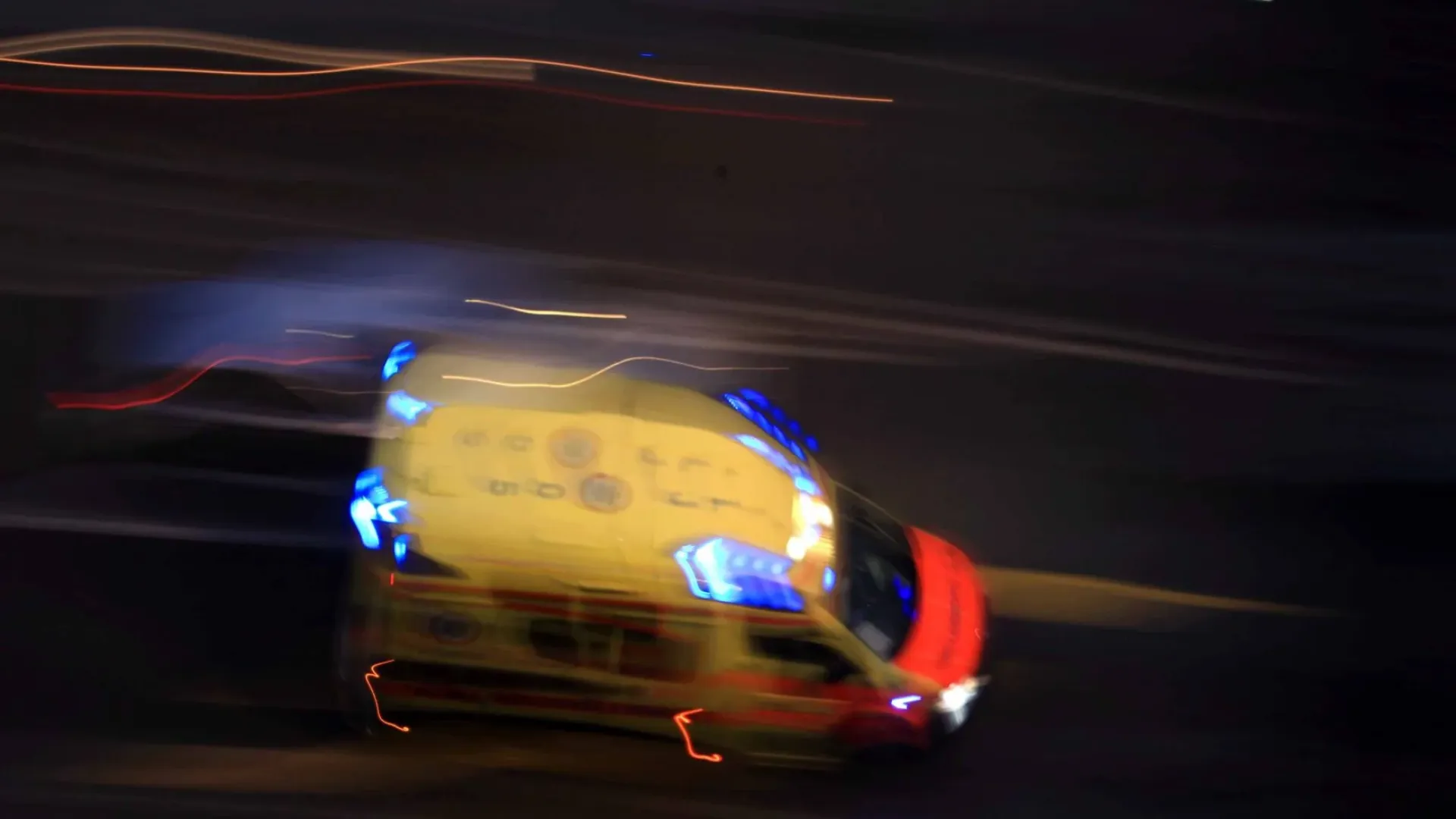 Šest ljudi po druženju in pitju kuhanega vina v bolnišnico