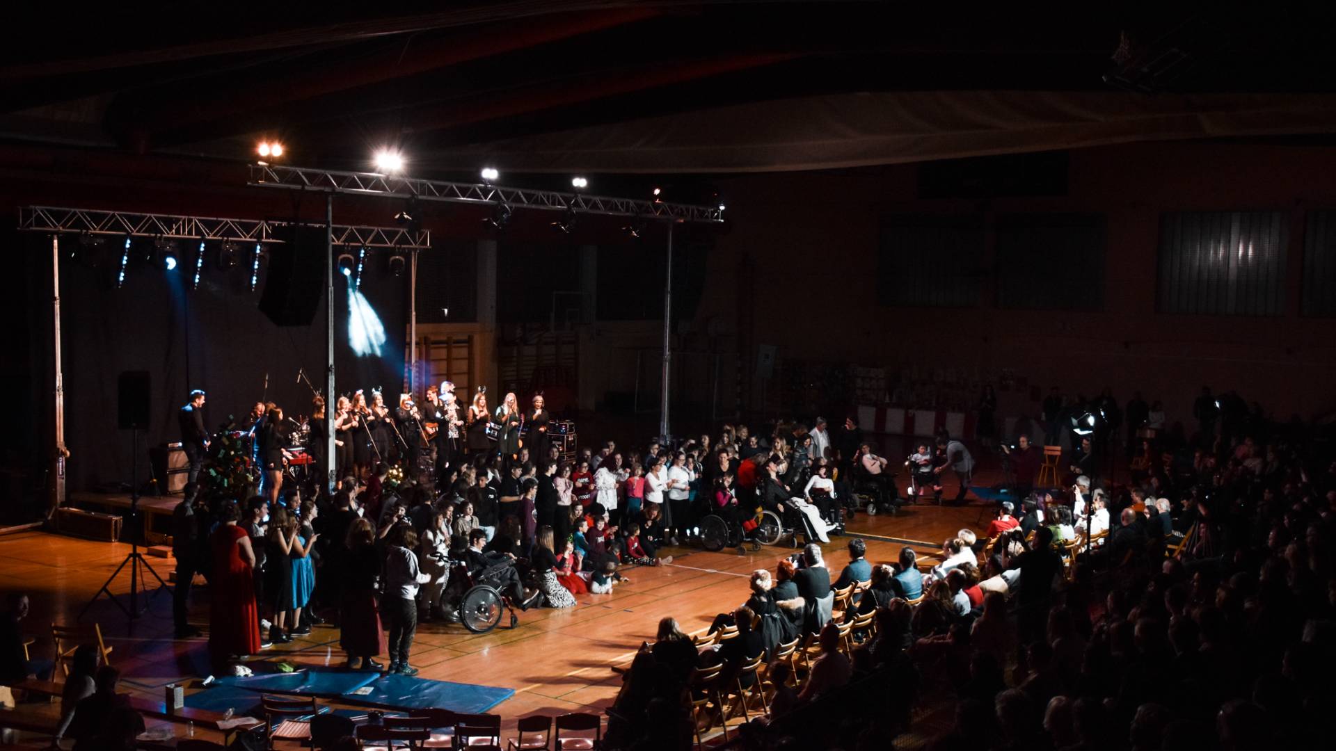 VIDEO: Bliža se dobrodelni koncert Podarimo srečo: »Darovanje sreče je pot, ne destinacija«