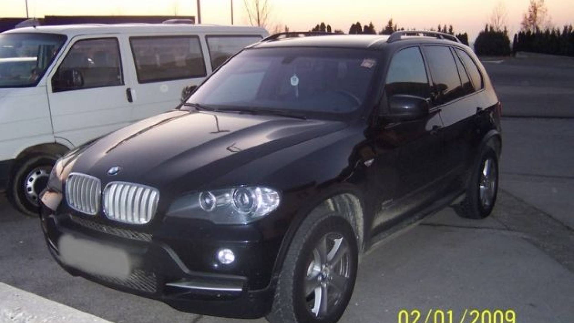 0912-120-09 - Odkrili ukradeni BMW X5.jpg