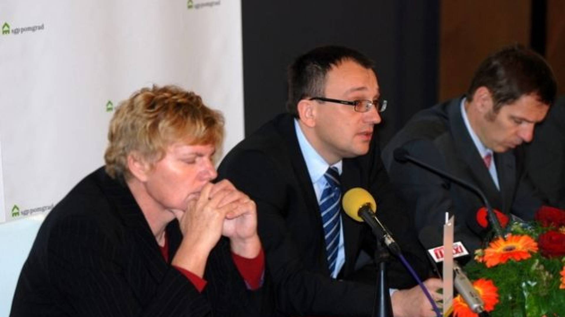 Z leve proti desni Karla Lobnik, Tadej Ružič in Boris Sapač