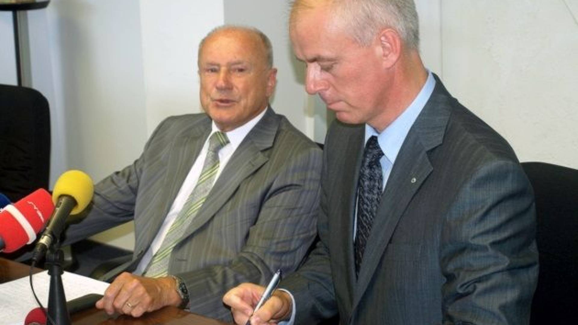 Peternelj in Podlesnik