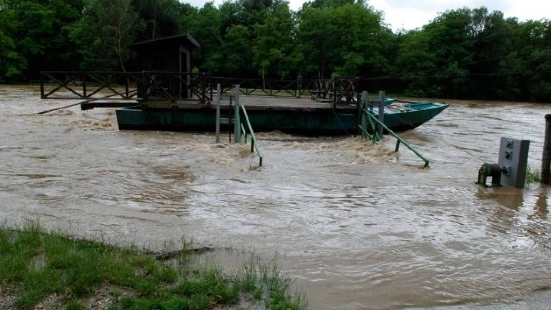   Bodo zagovorniki glede na razpložljiva enostavno preplavili nasprotnike?