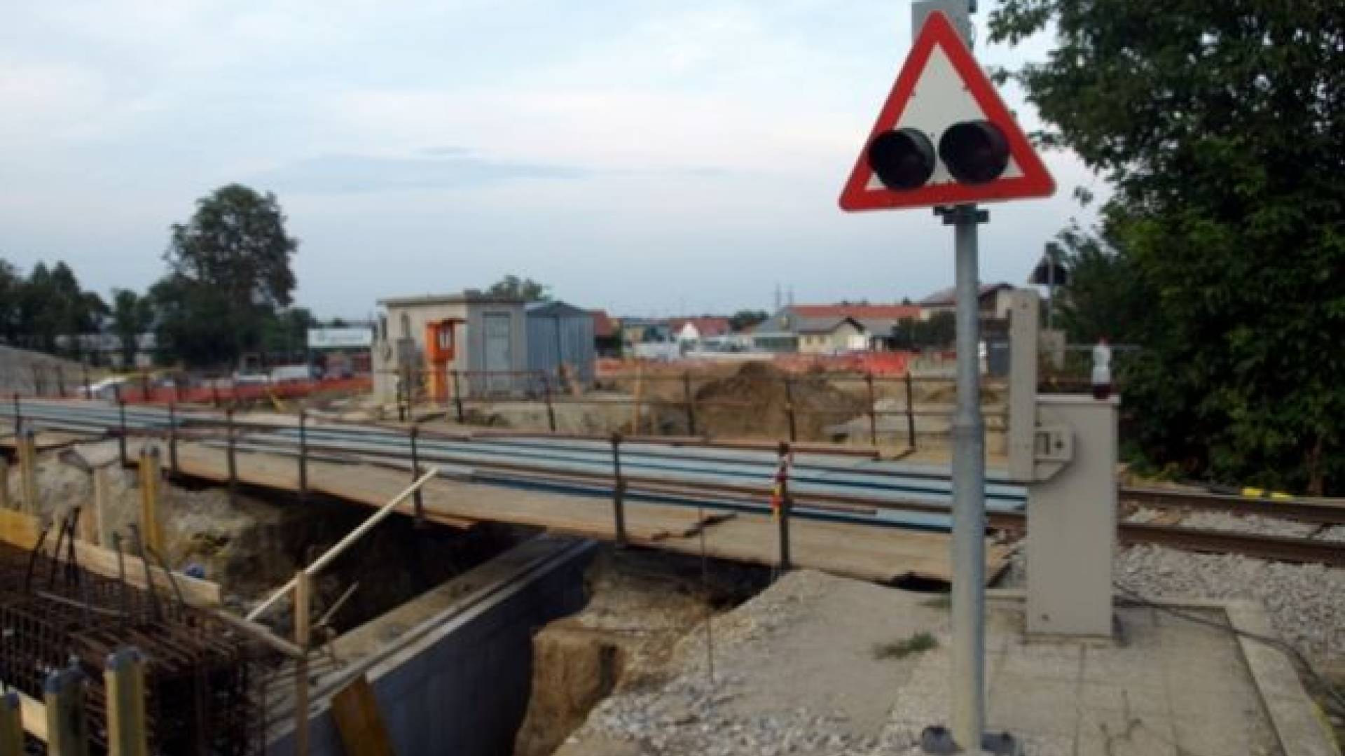 Gradbisce podvoza 2.JPG