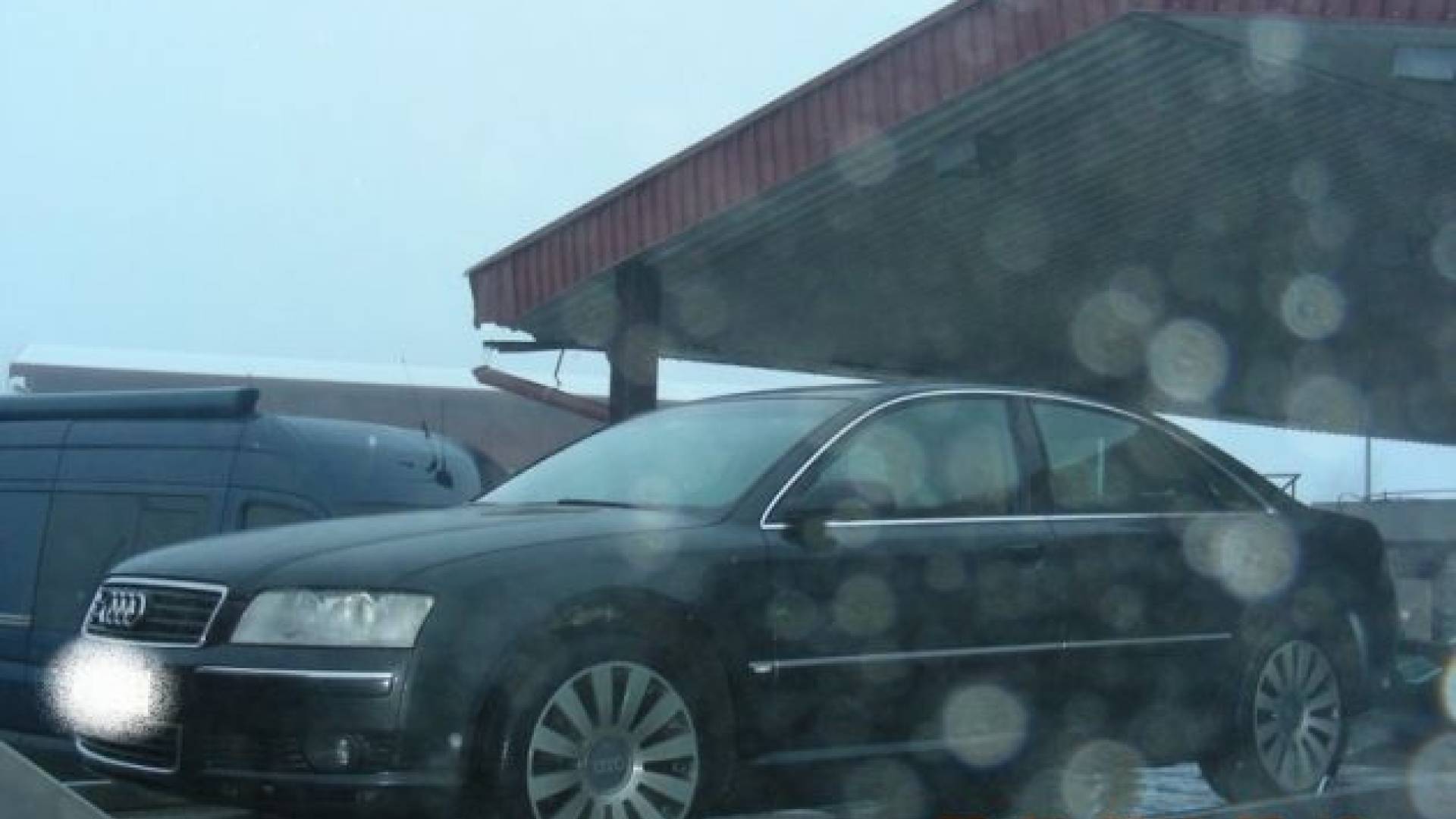 Audi A8.jpg