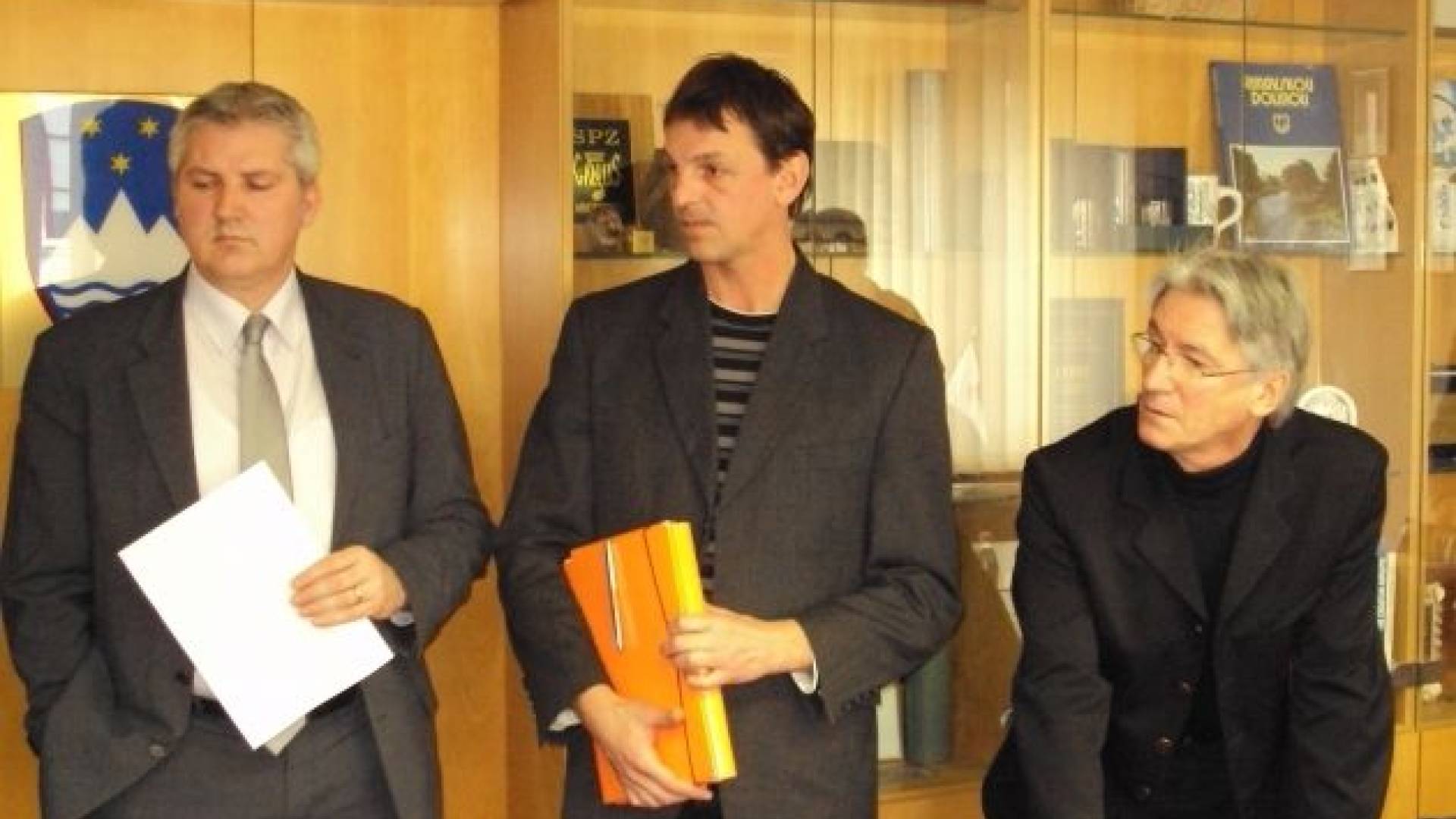 Organizatorji dobrodelne prireditve.jpg