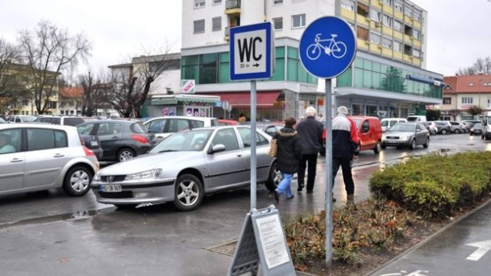 Usmerjevalna tabla na Kocljevi ulici 2