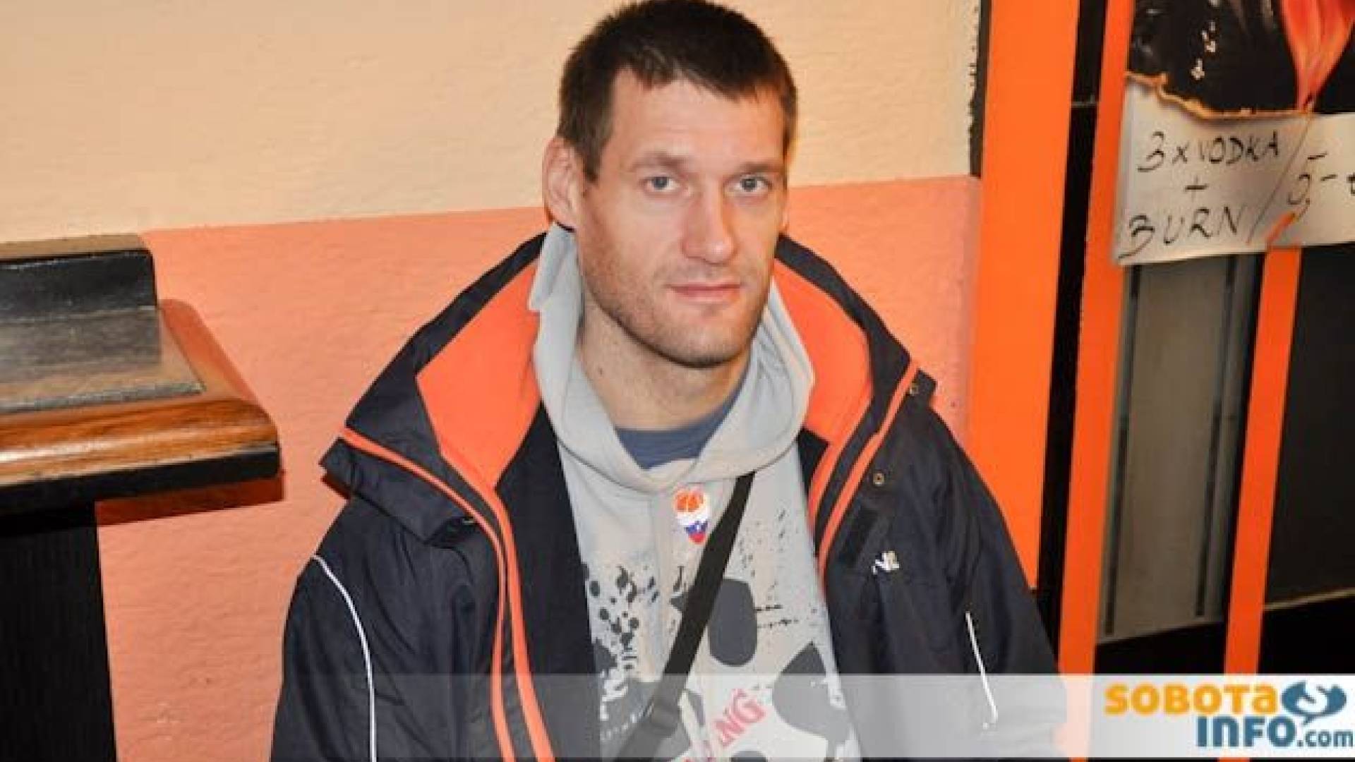 Goran Jagodnik navdušuje v zeleno-belem dresu